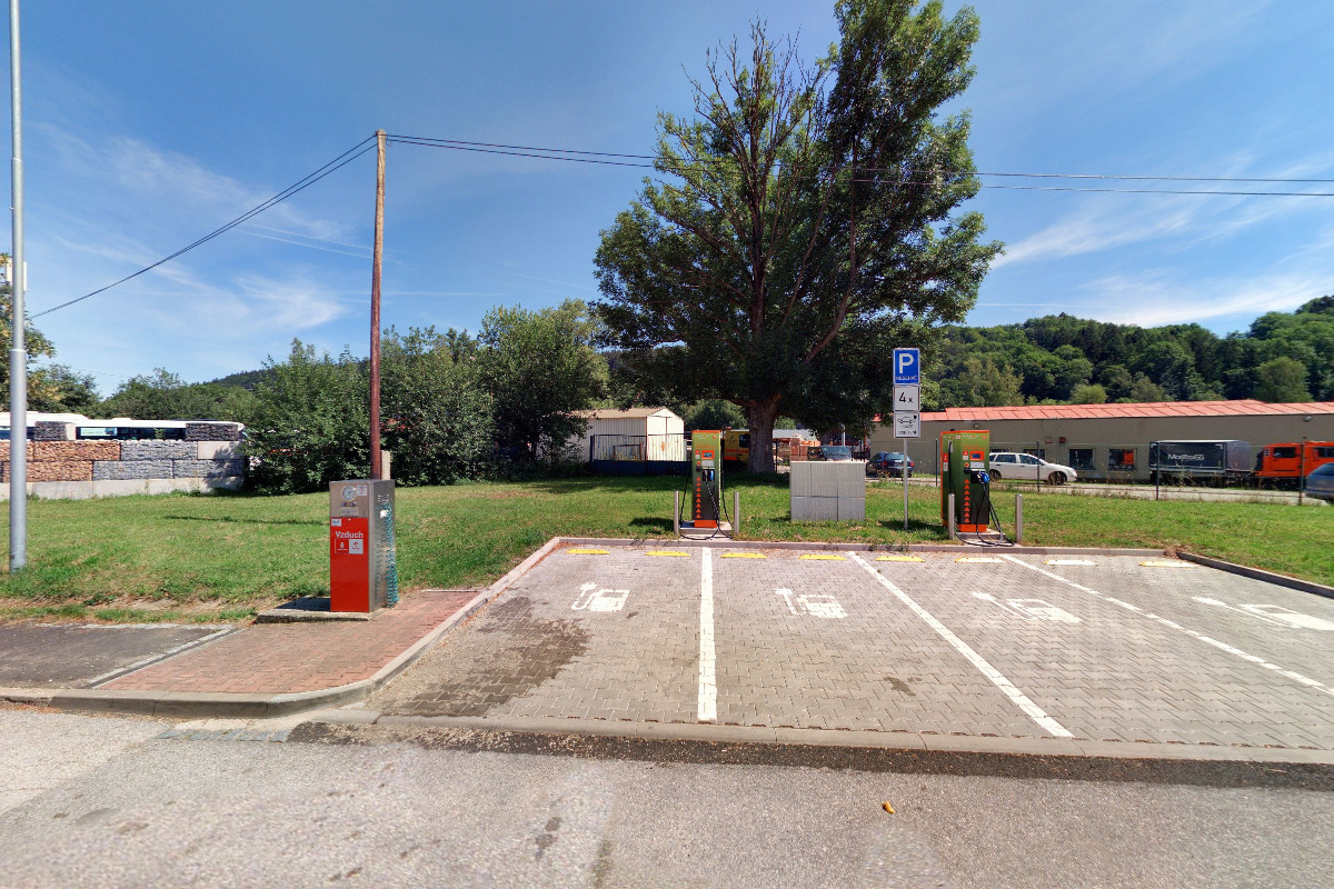 Nabíjecí stanice ČEZ foto 6