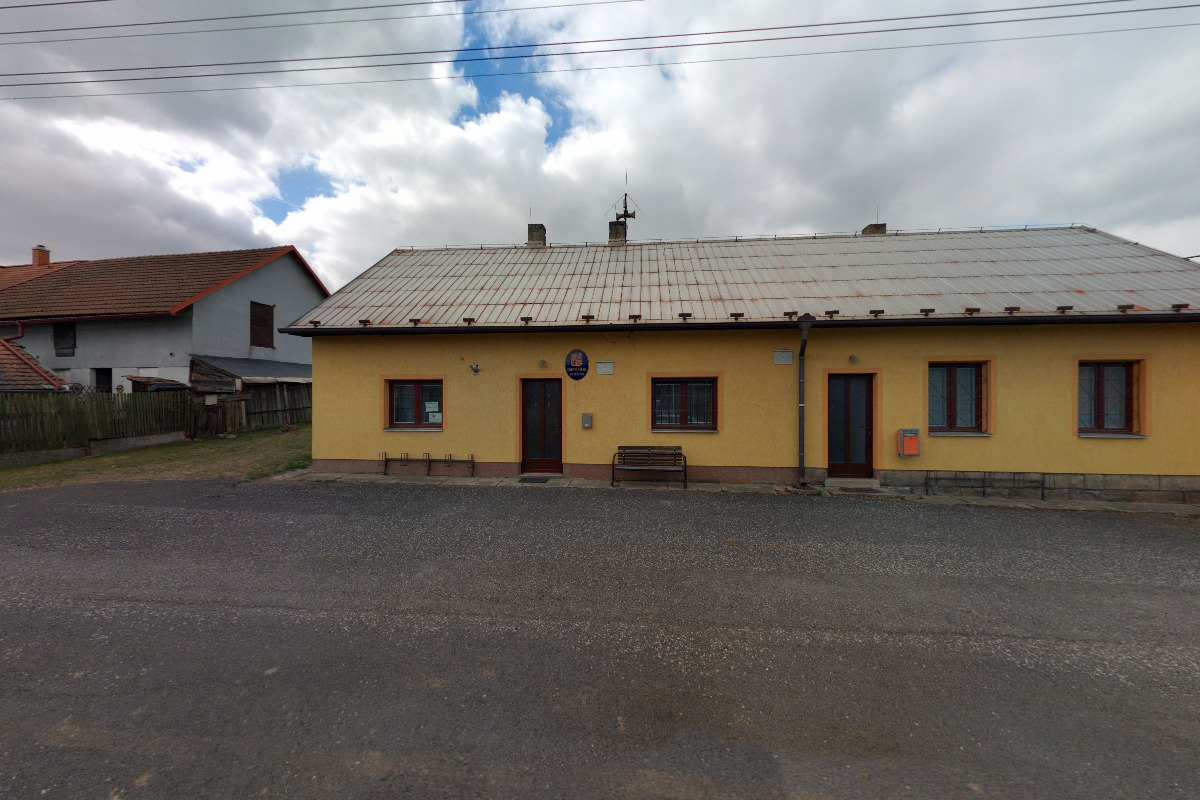 Místní lidová knihovna Samšina