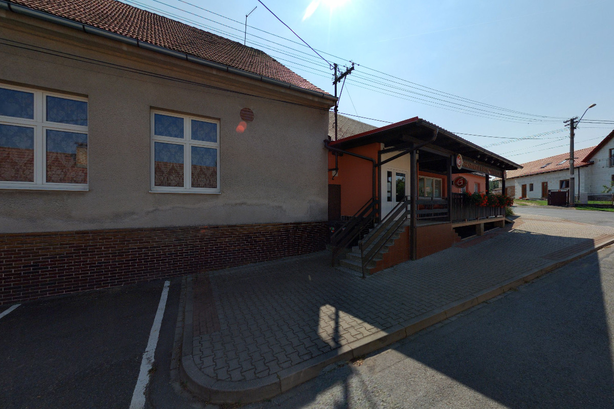 Nabíjecí stanice Pohostinství a řeznictví U Mizerů foto 2