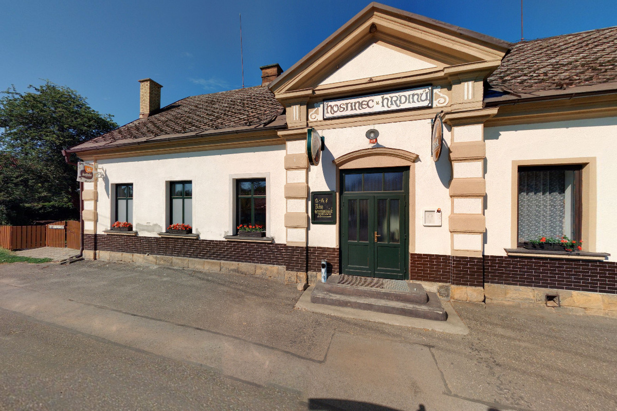 Hostinec U Hrdinů