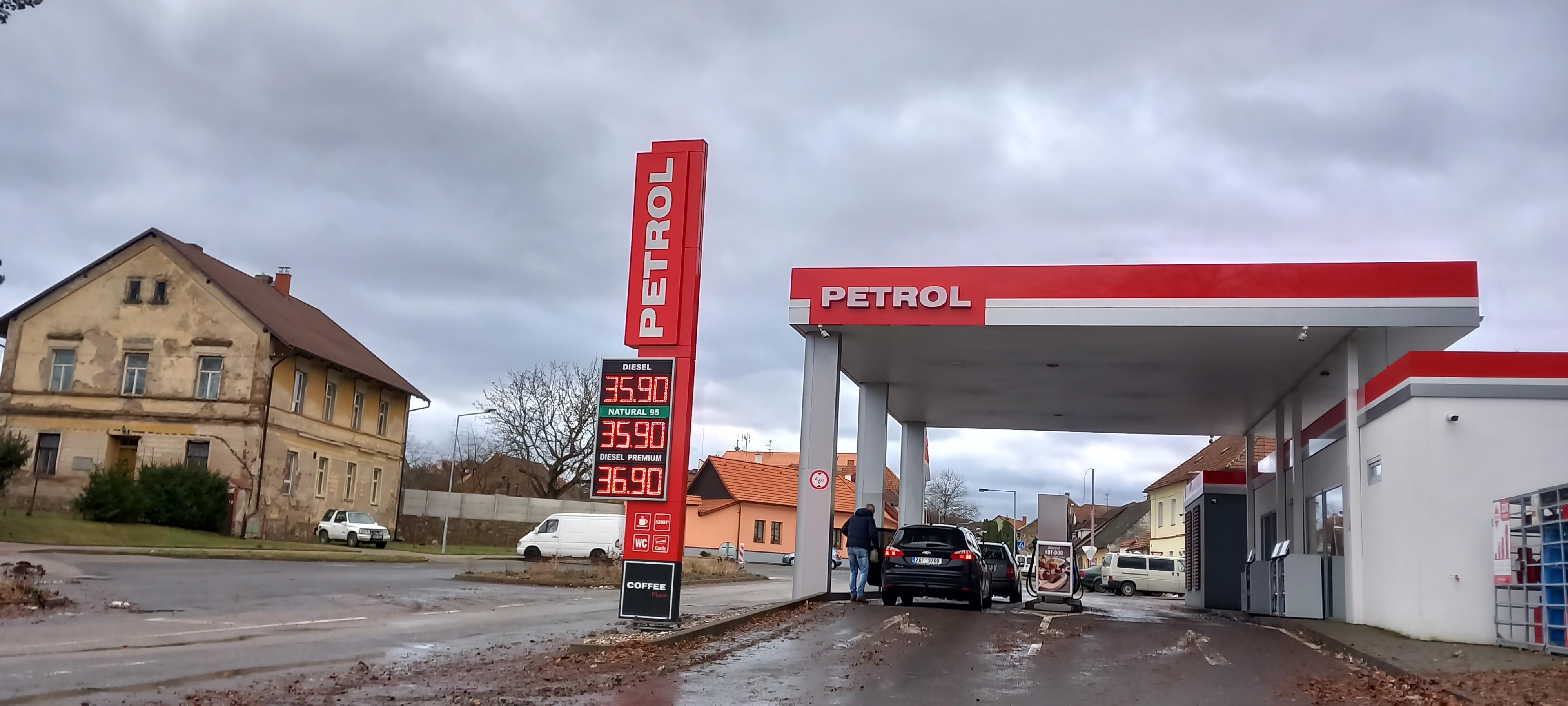 PETROL foto 4