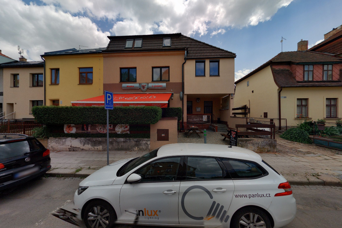 Pivnice U Jízdárny