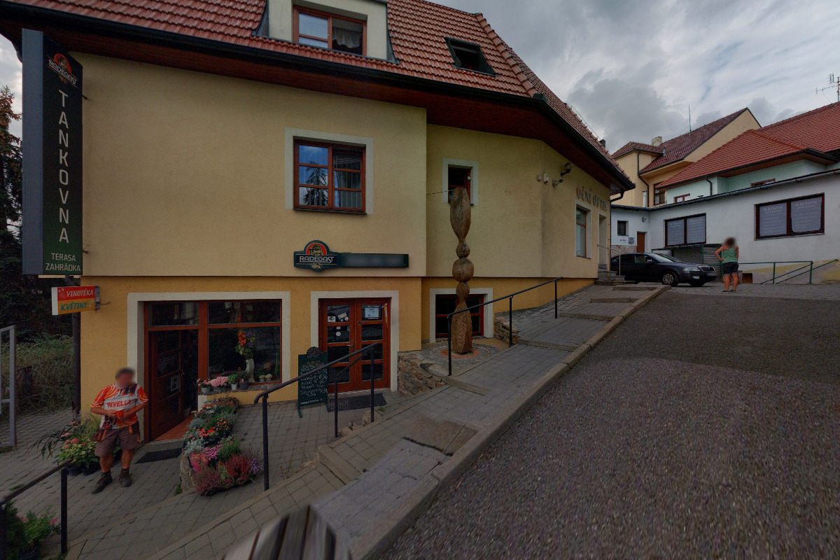 Vinotéka a květiny Velká Bíteš foto 5