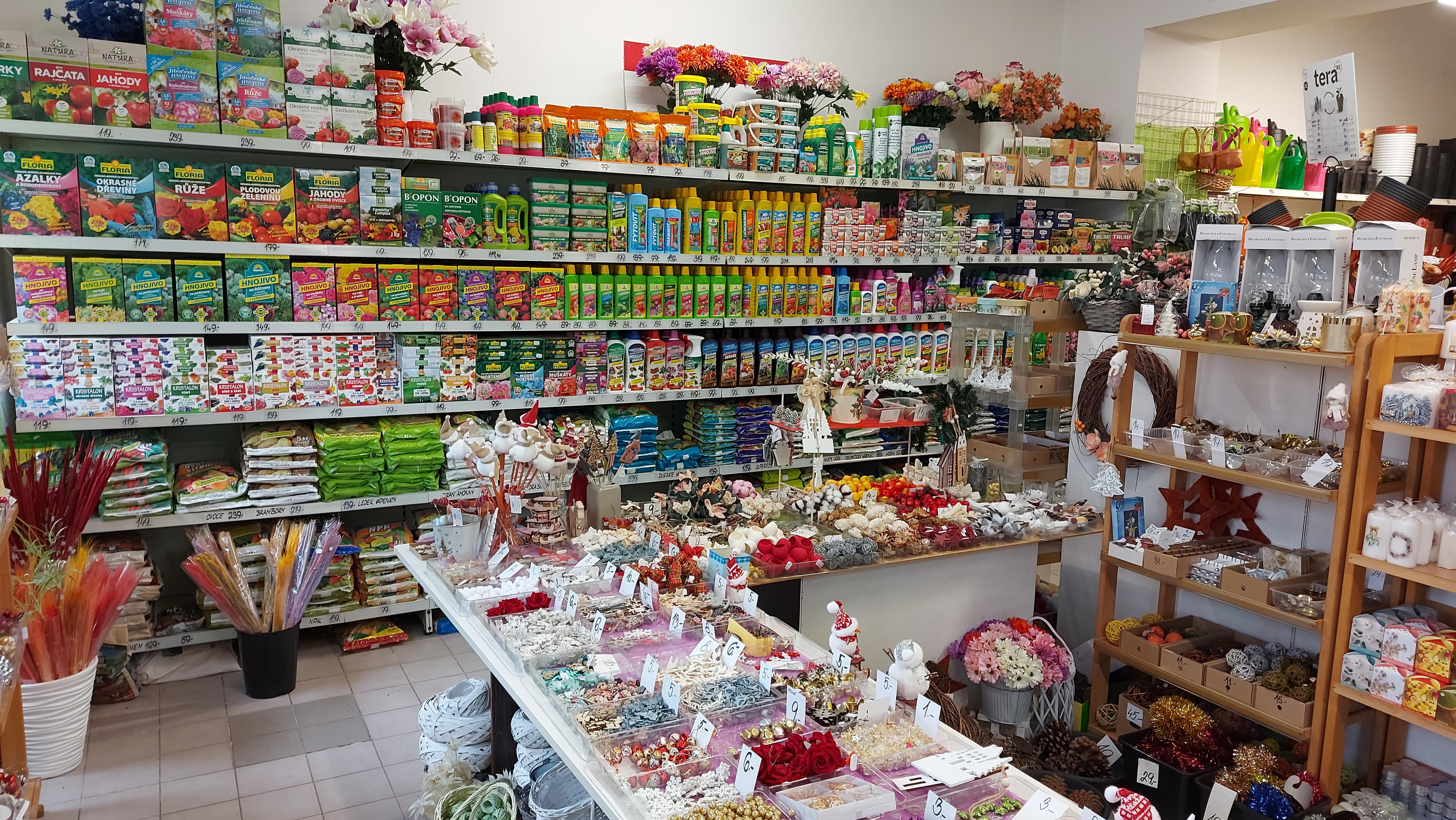 Zahrádkářské potřeby a Drogerie foto 2
