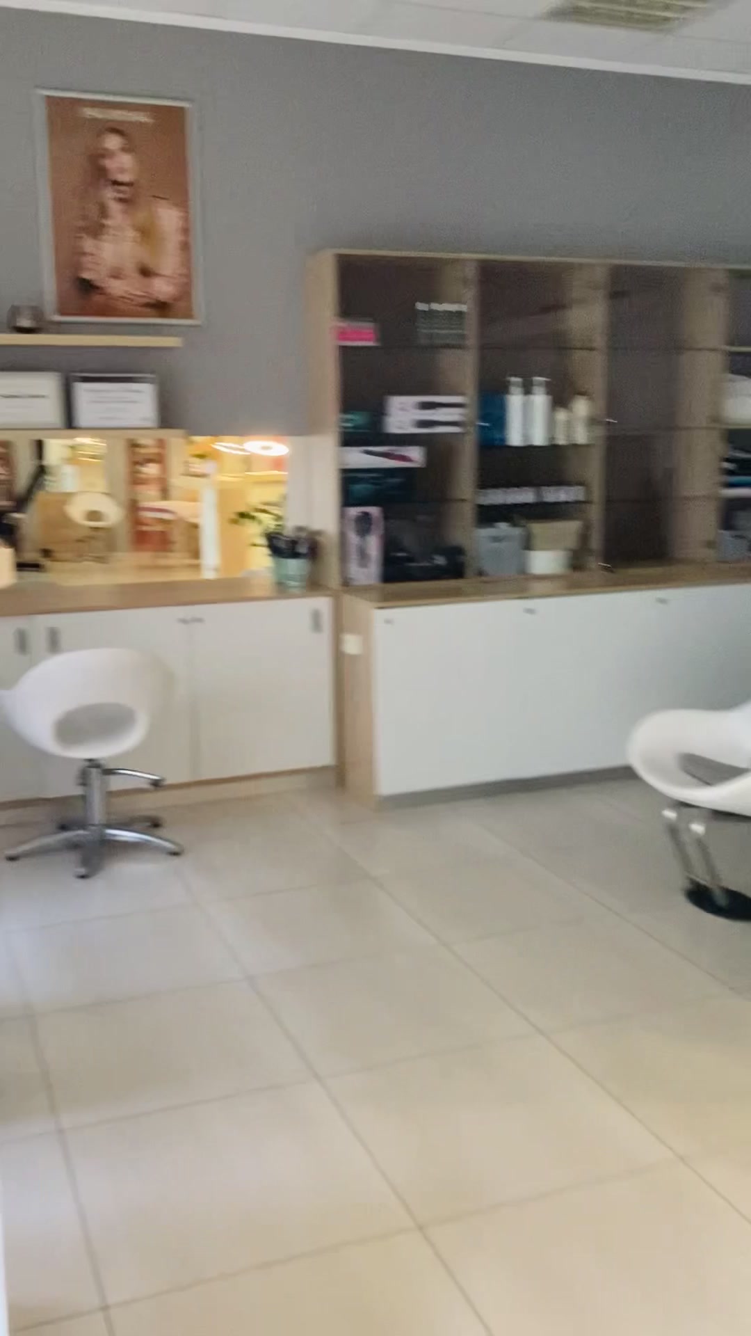 Salon For You foto 2 (náhled videa)