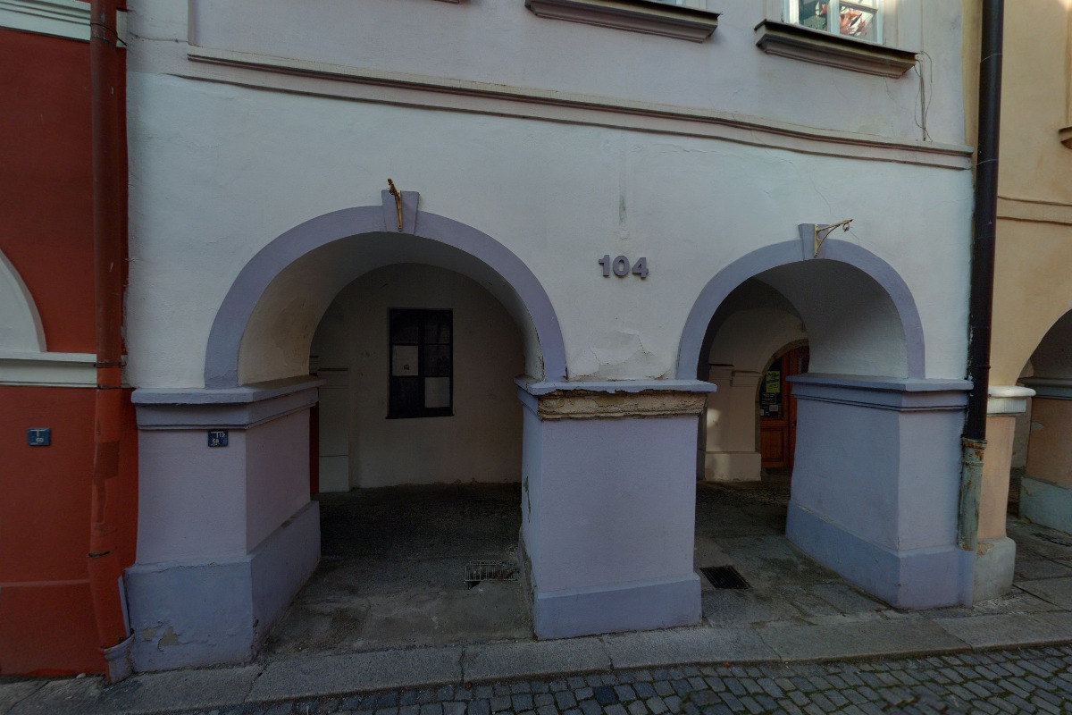 Plus 84 Asian Fusion Restaurant"