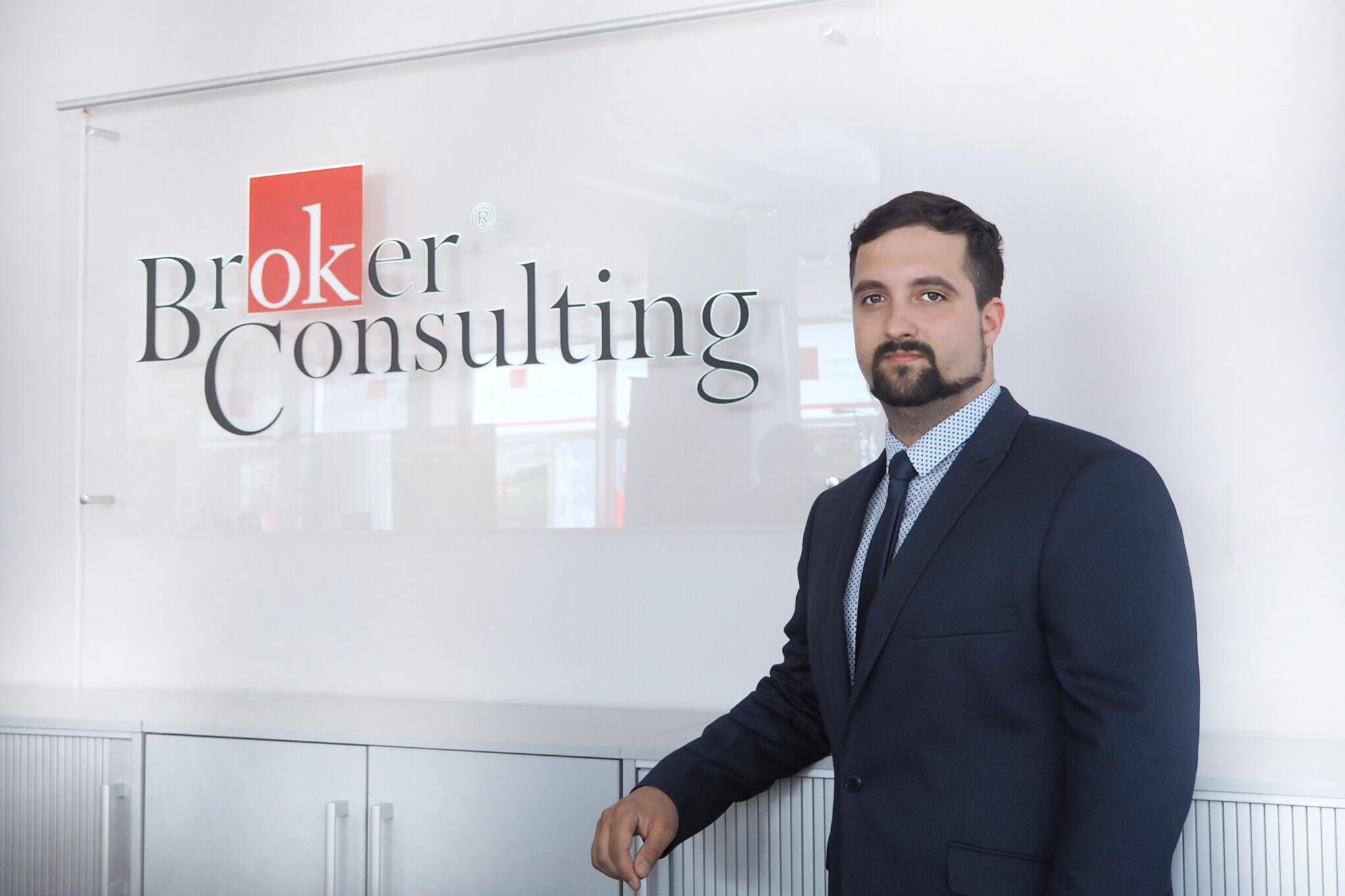 Finanční a realitní specialista Martin Holubář