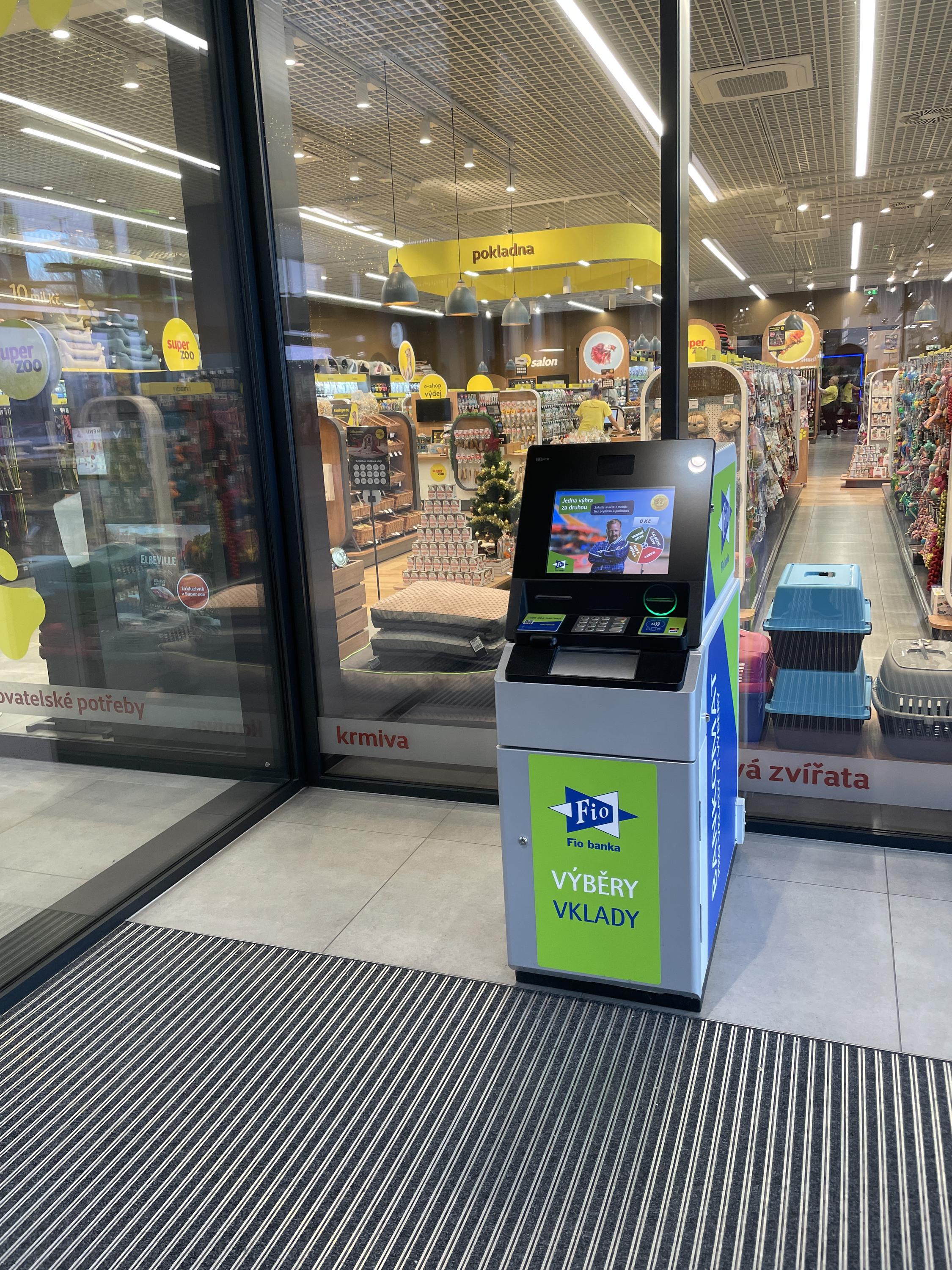 Bankomat Fio banky foto 1