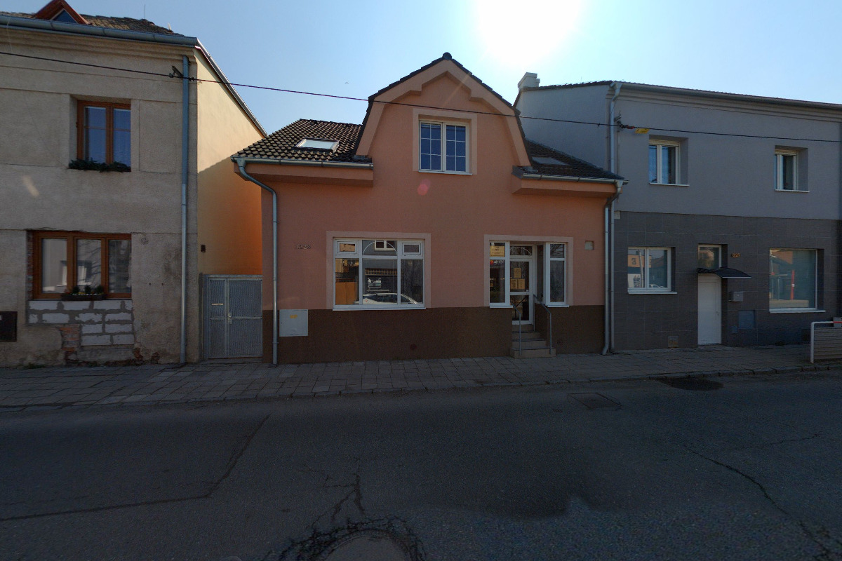 Říhová Andrea, Mgr., LL.M. - soudní exekutorka