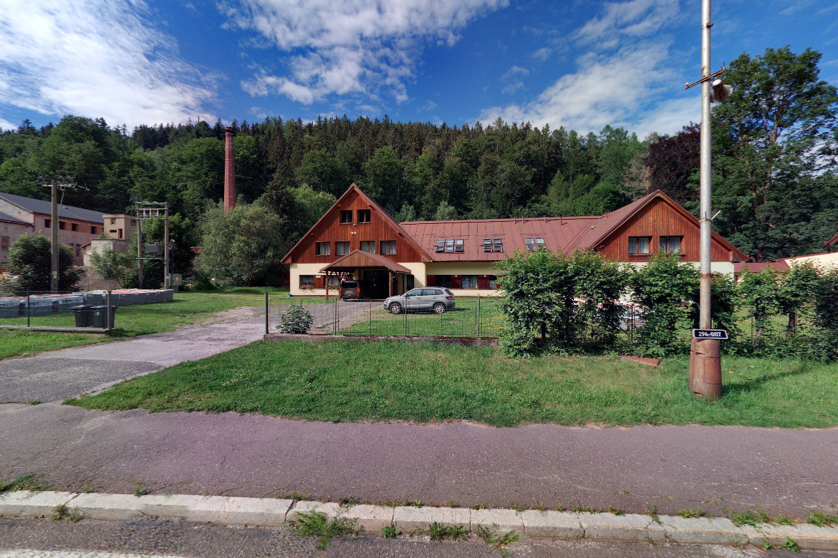 Dětský domov se školou, ZŠ a školní jídelna Horní Maršov foto 3