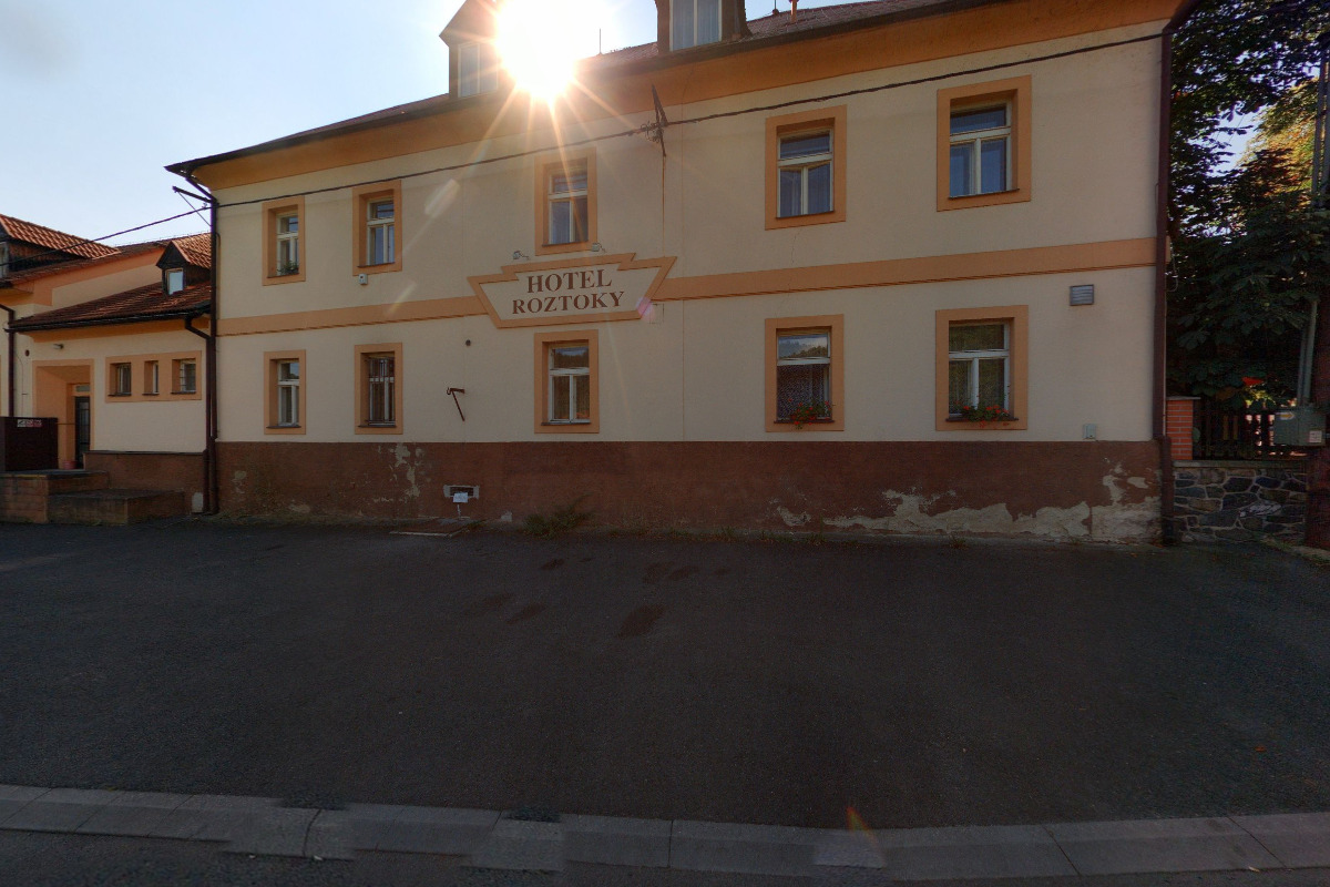Hotel Roztoky foto 6