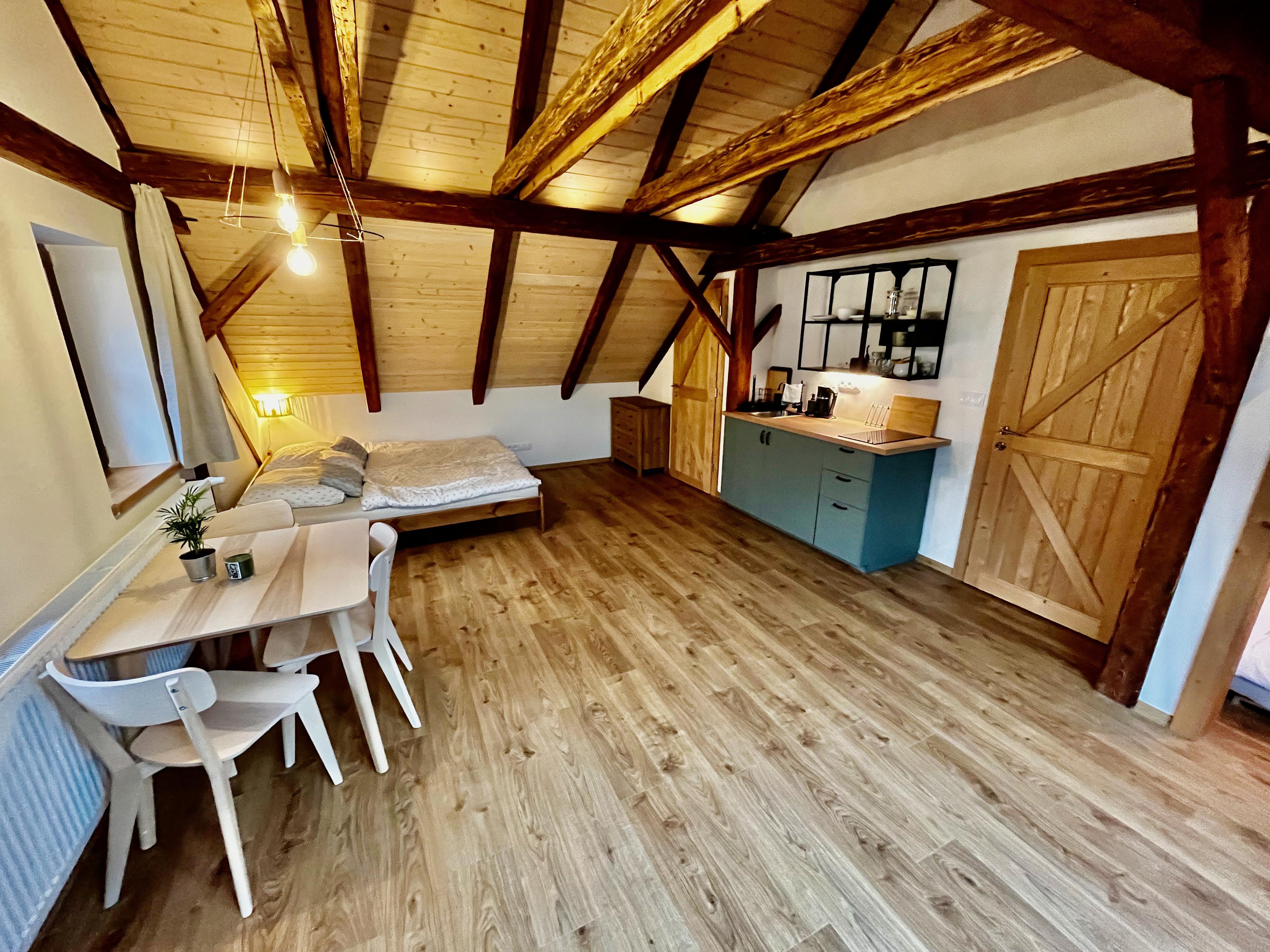 U nás ve Lhotě foto 2