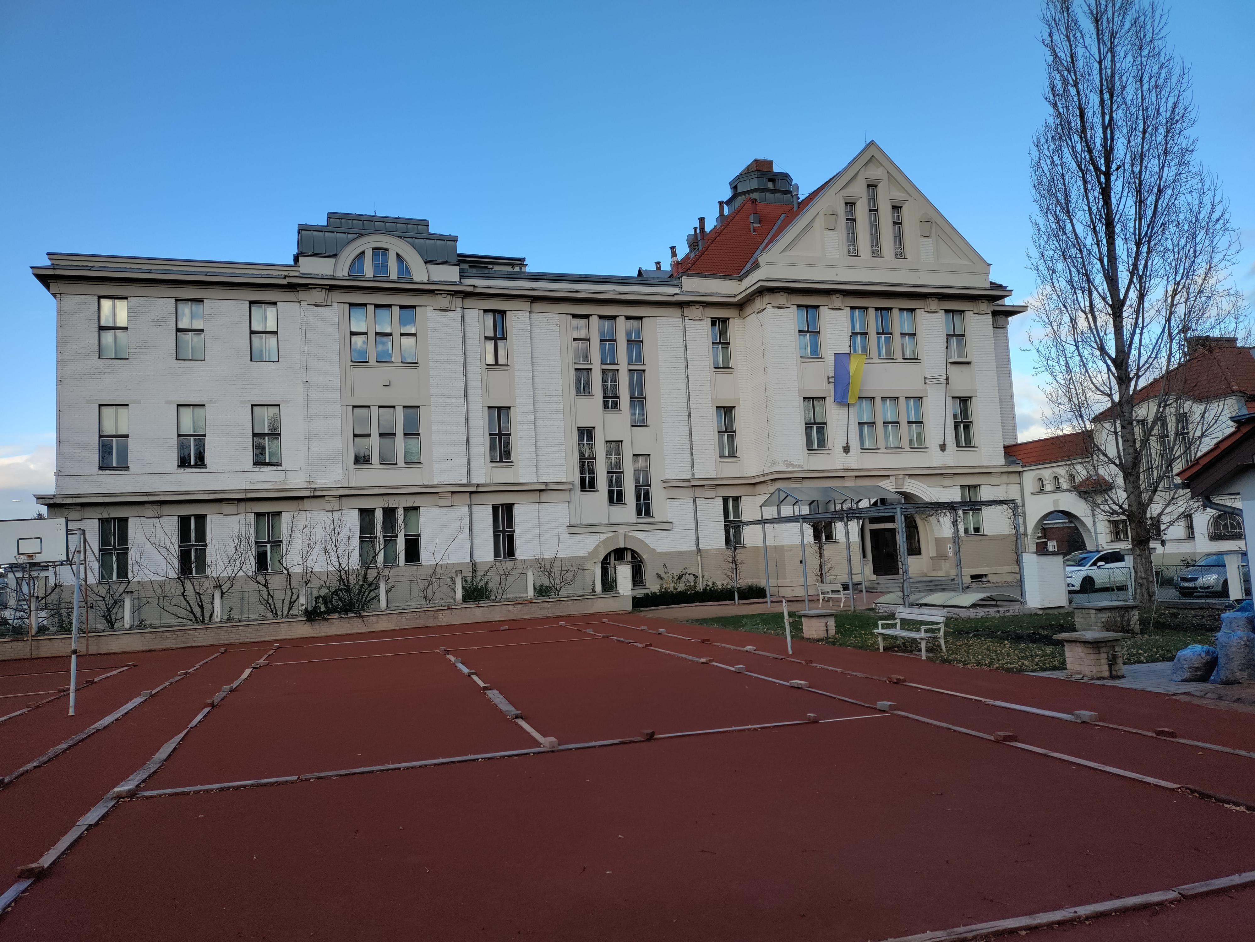 Fyzikální ústav AV ČR, v.v.i. foto 5