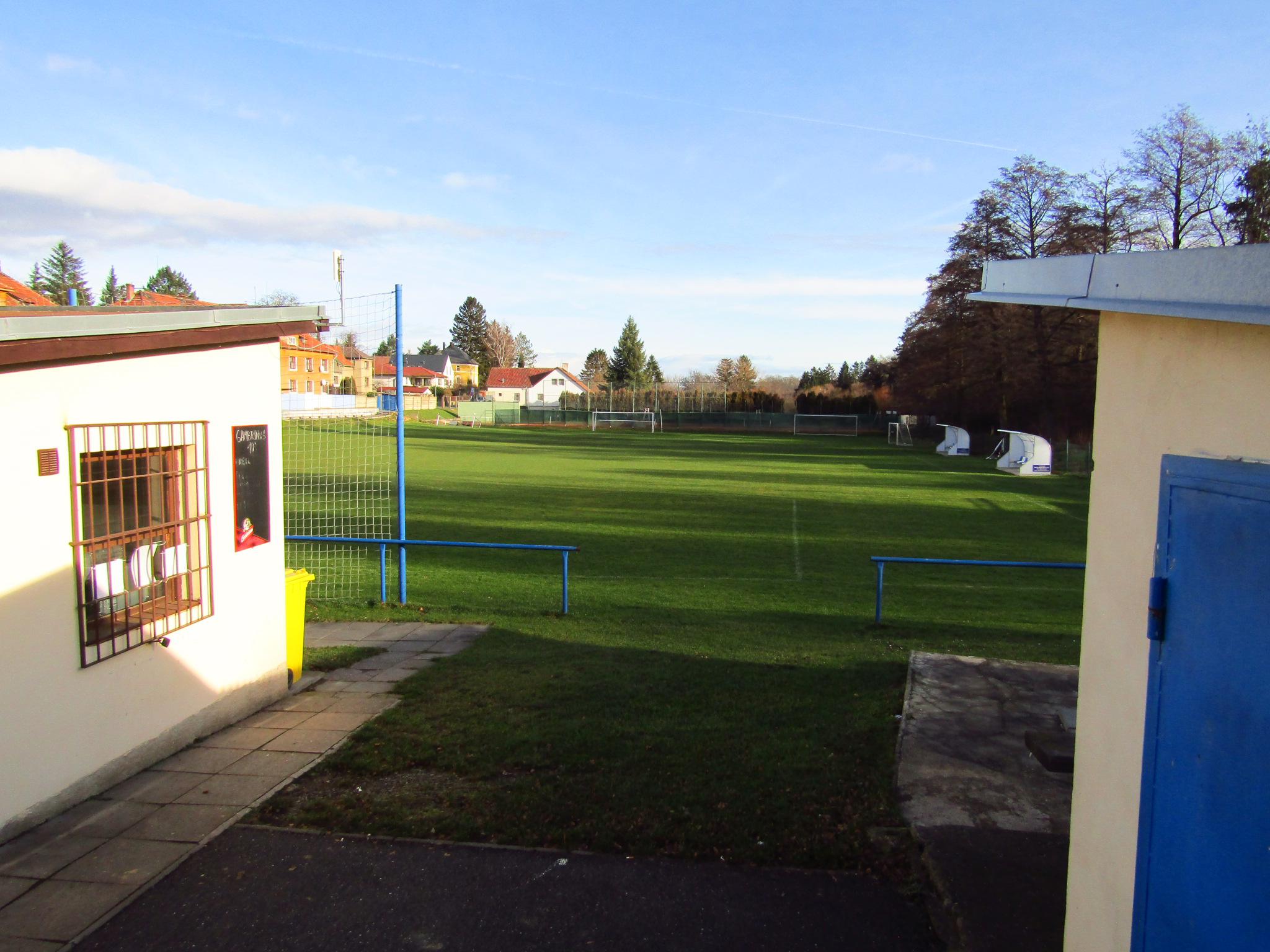 Fotbalové hřiště TJ Kouřim foto 4