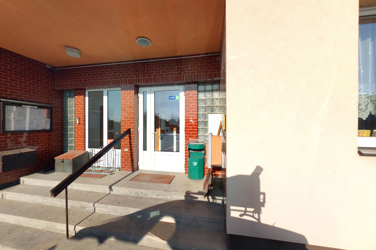 Obecní knihovna Tis