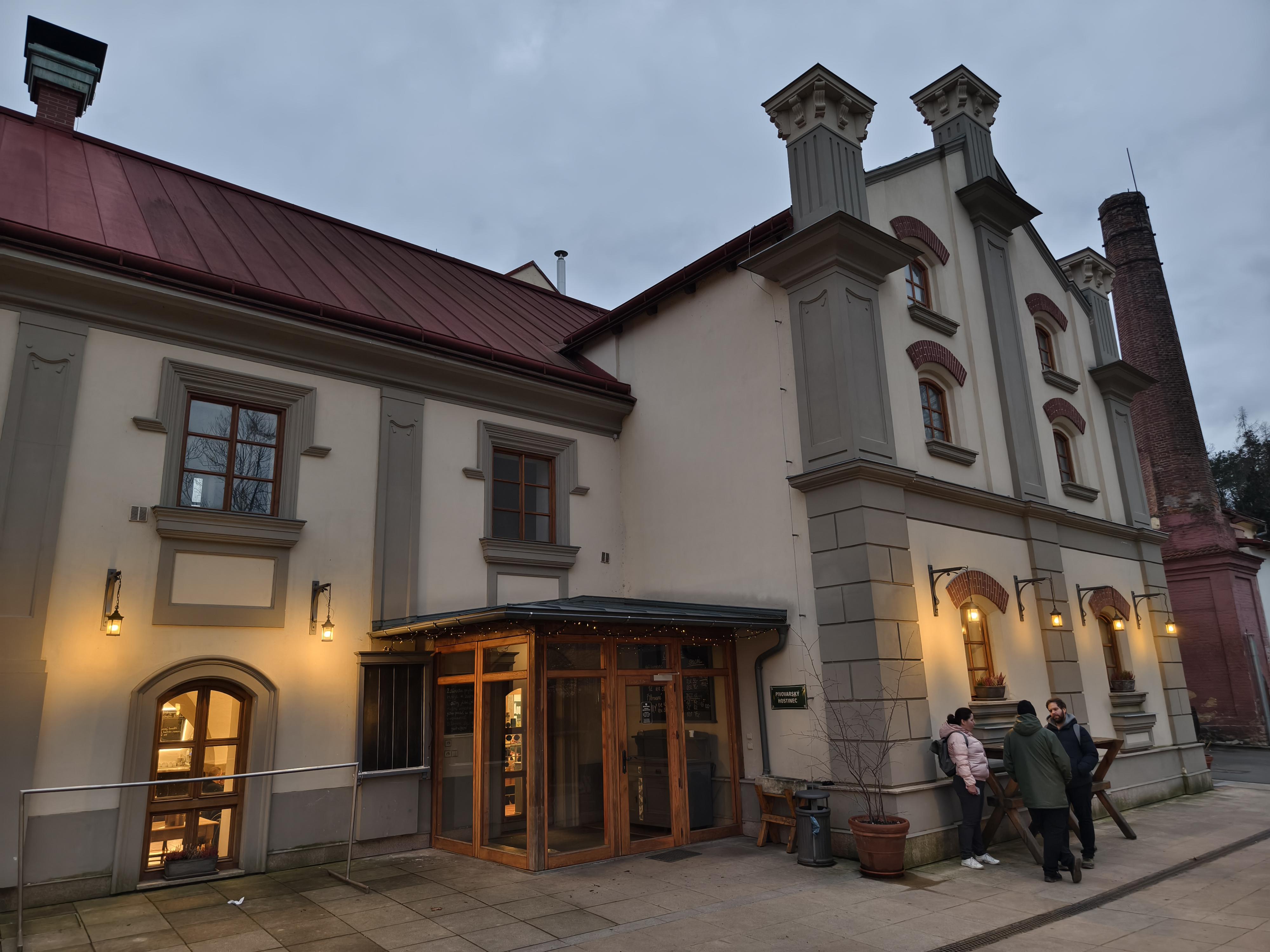 Únětický pivovar - Restaurace foto 4