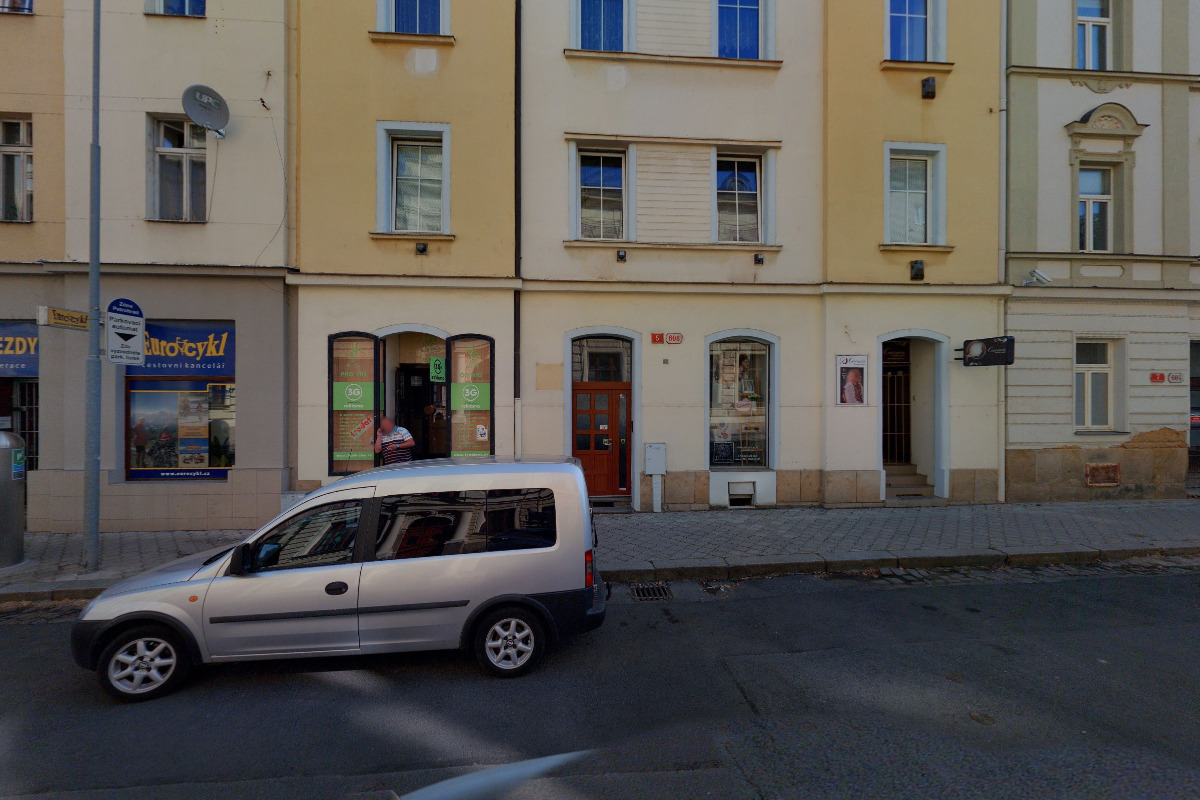 Opravna oděvů Jaroslava Hessová foto 2