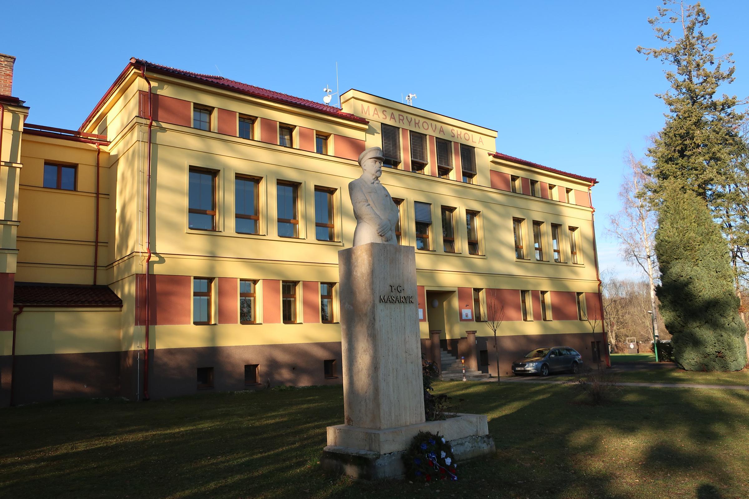 Masarykova ZŠ Dymokury foto 3