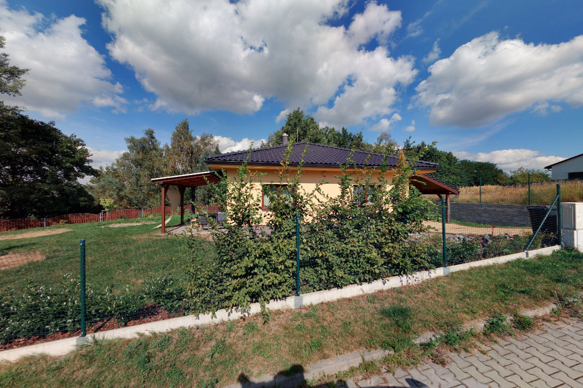 Soukromá porodní asistentka MUDr. Lenka Martolosová, MBA