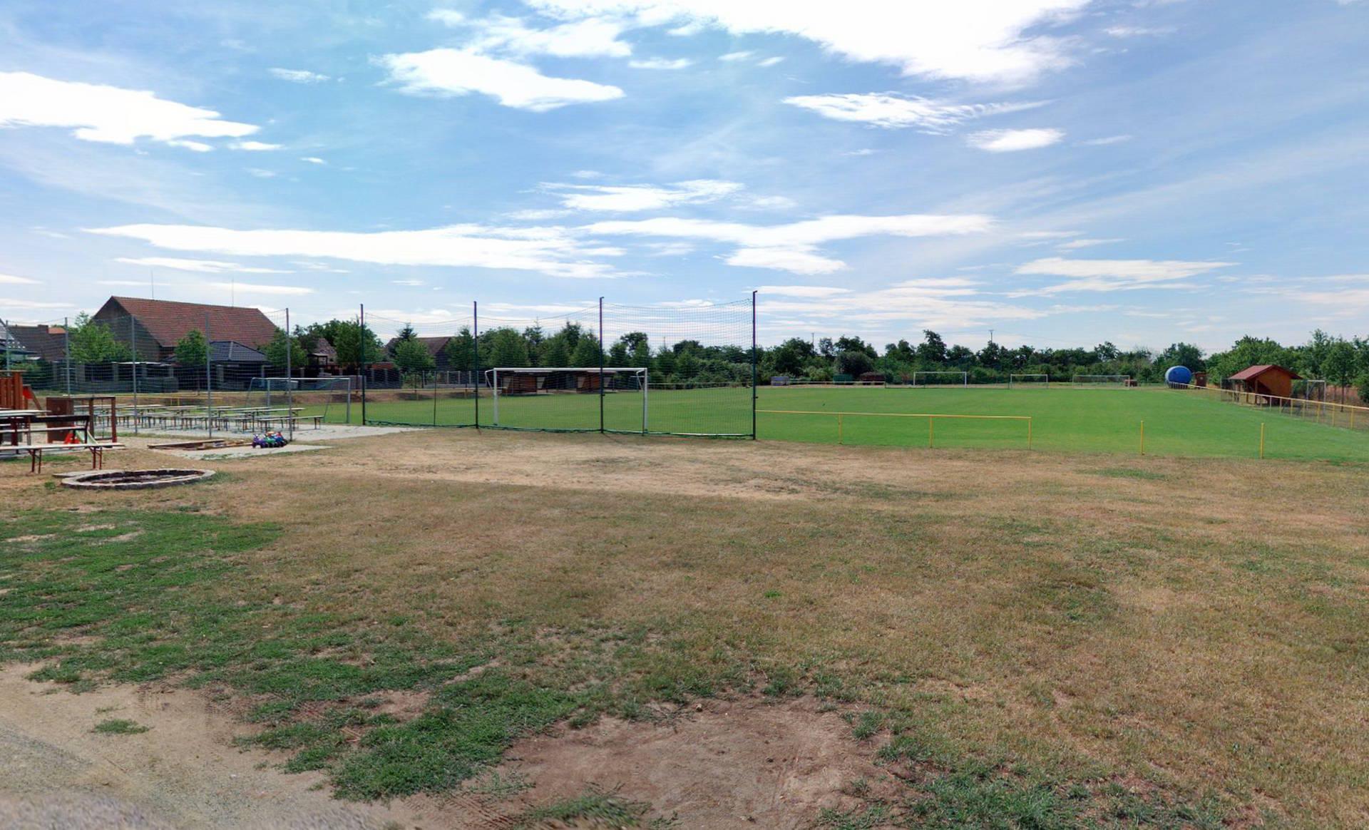 Fotbalové hřiště Lesonice
