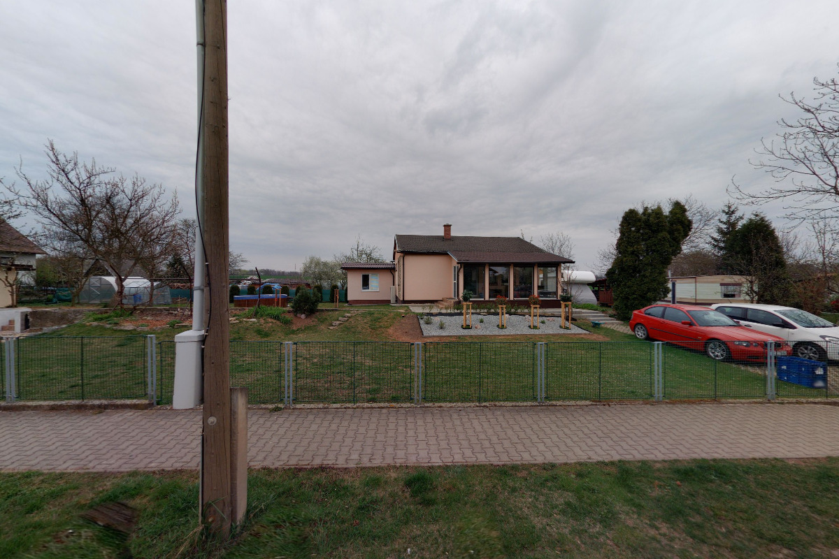 FÉROVÉ VOZY - Petr Bradáč