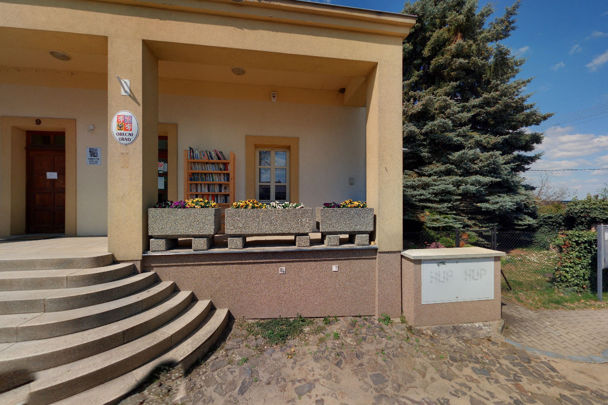 Obecní knihovna Bradlec