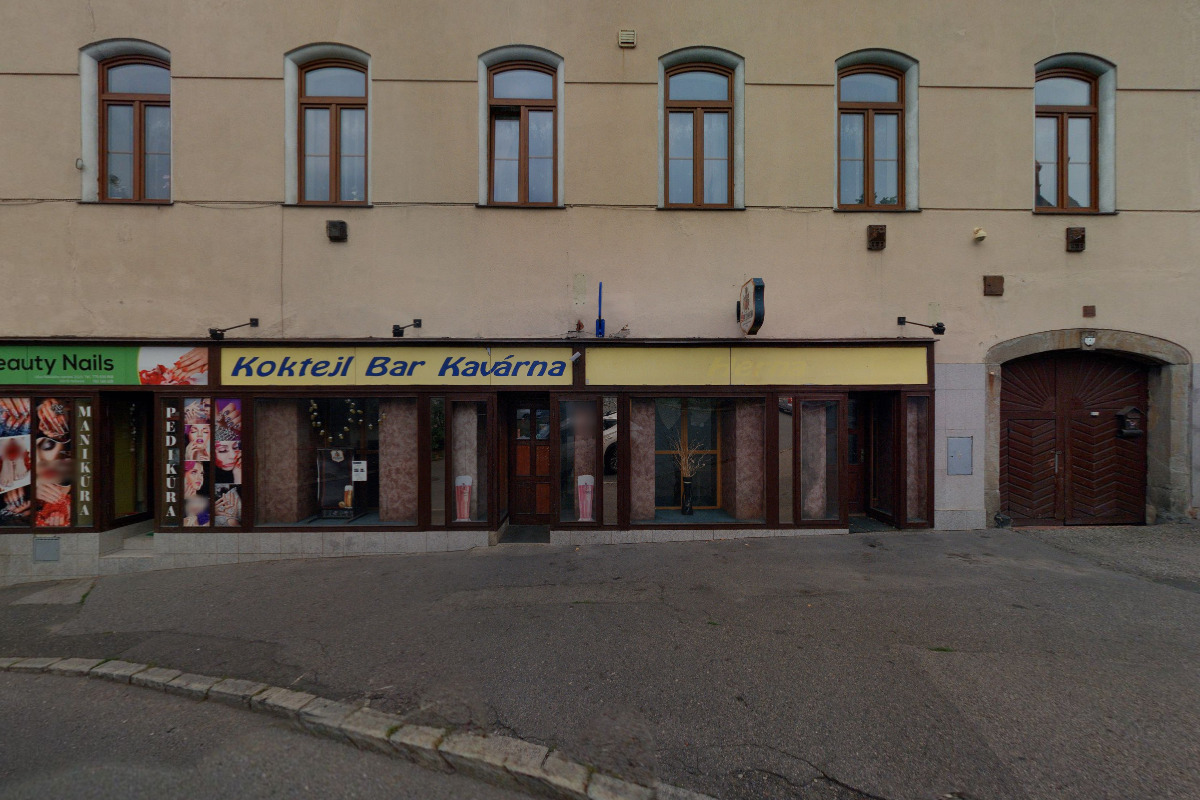 Koktejl bar kavárna Palackého náměstí 252/5