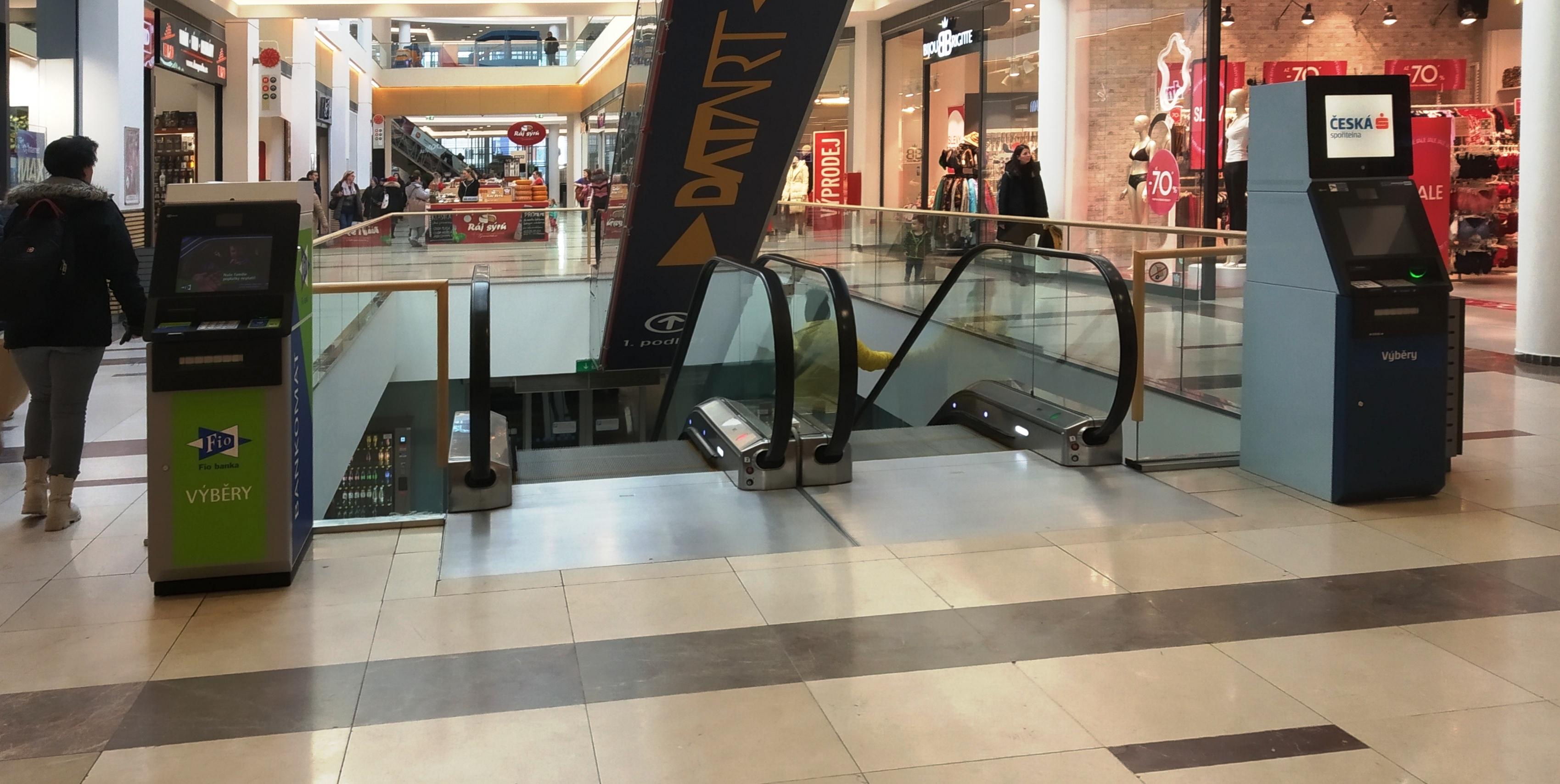 Bankomat České spořitelny foto 3