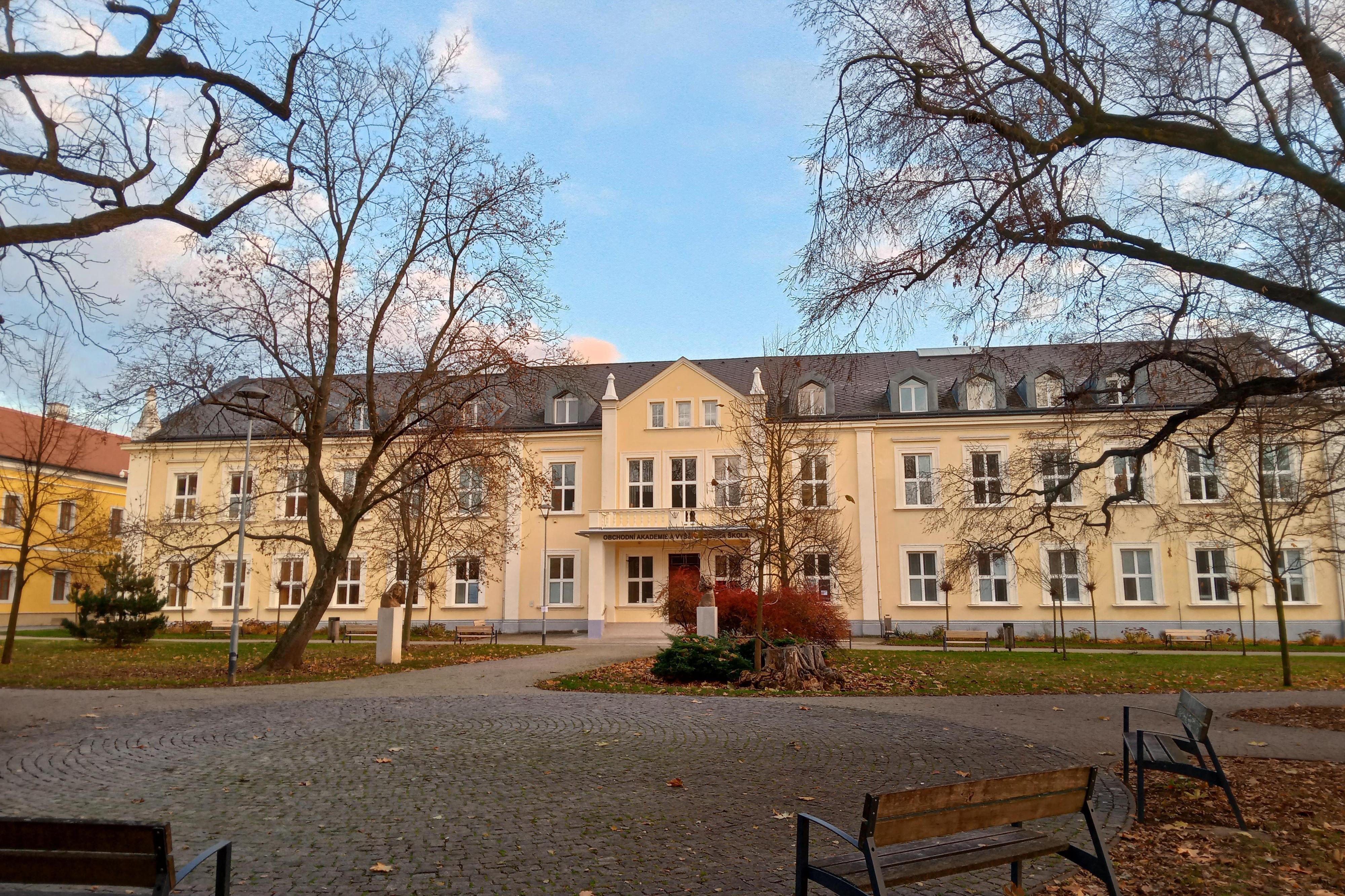 Obchodní akademie, Vyšší odborná škola a Jazyková škola Uherské Hradiště