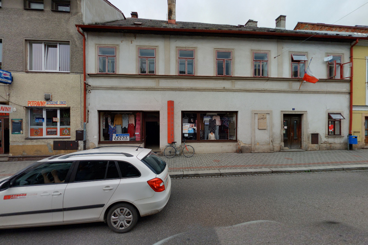 Adéla Klapáková, pedikúra foto 1