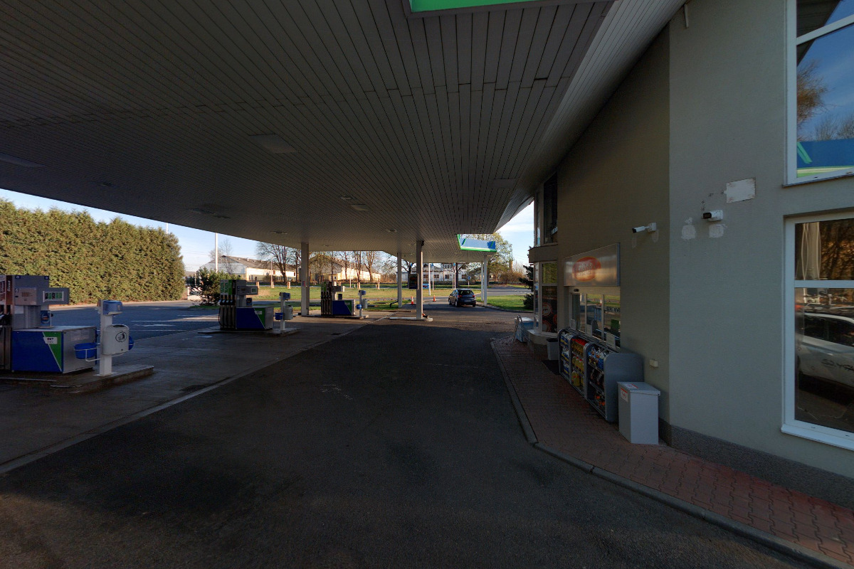 Občerstvení na čerpací stanici OMW