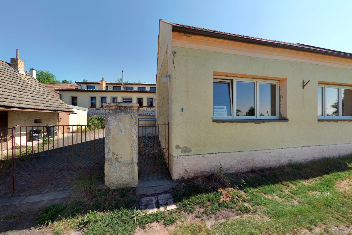 Společenský dům Beseda v Hradčanech