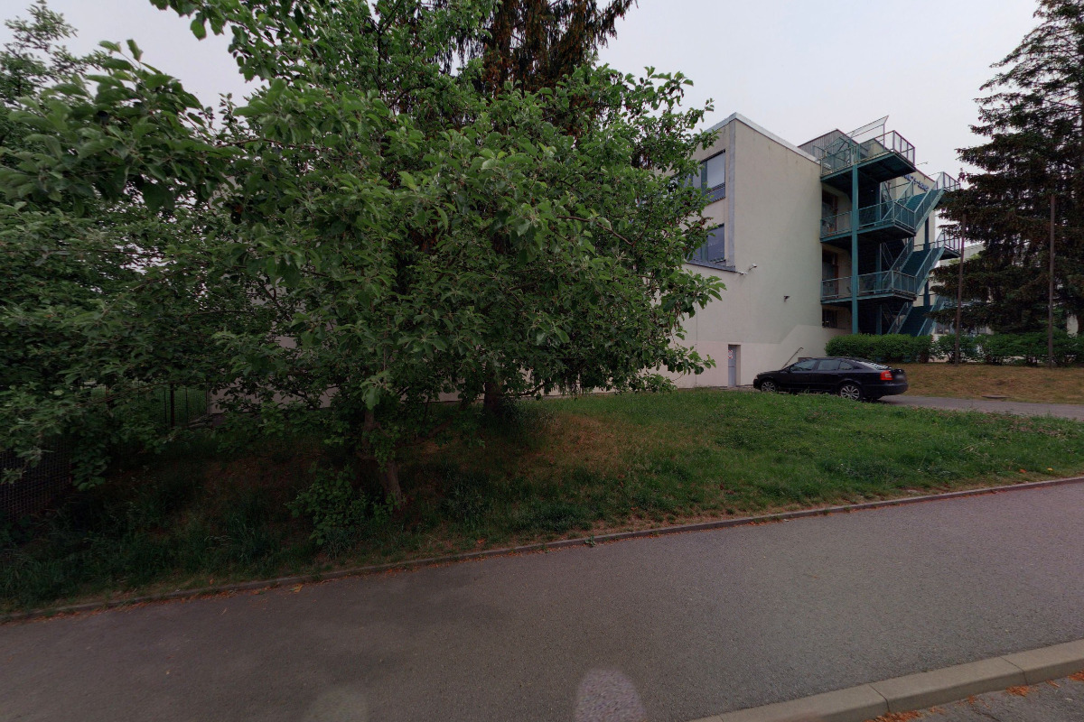 ZŠ Česká Lípa, Školní foto 2