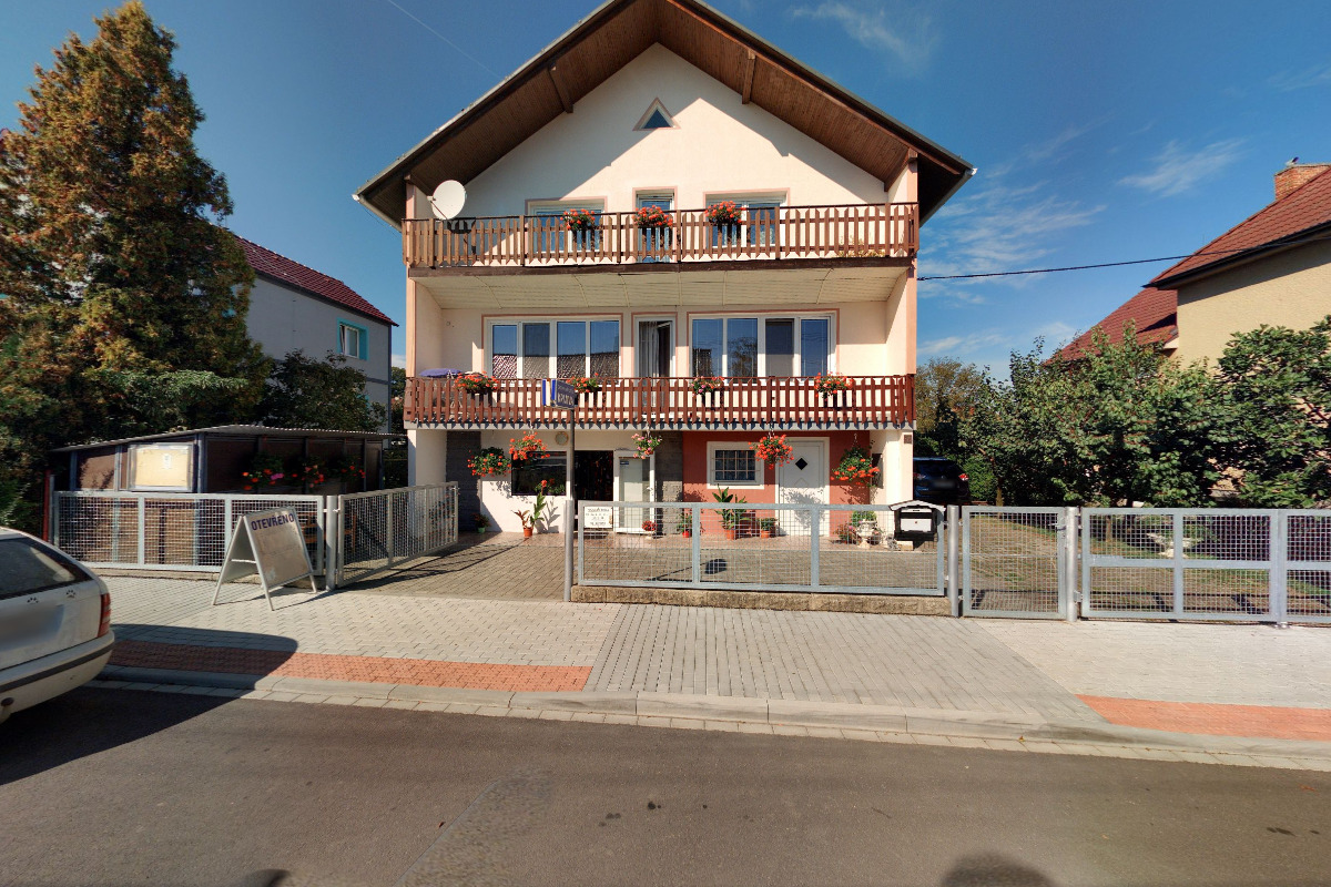 Chovatelské potřeby a krmiva Červenka