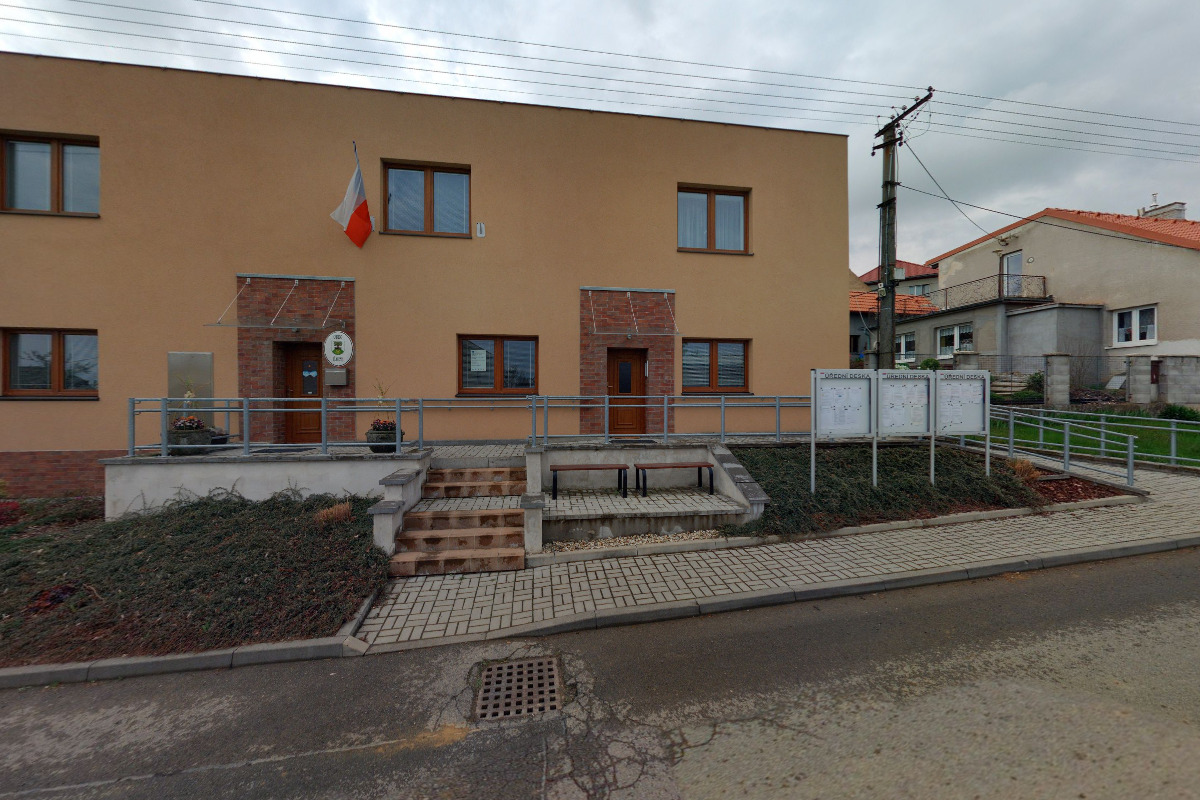 Újezd - obecní úřad foto 3