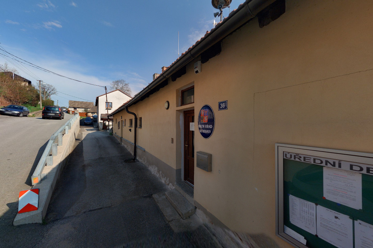 Malý Beranov - obecní úřad foto 4