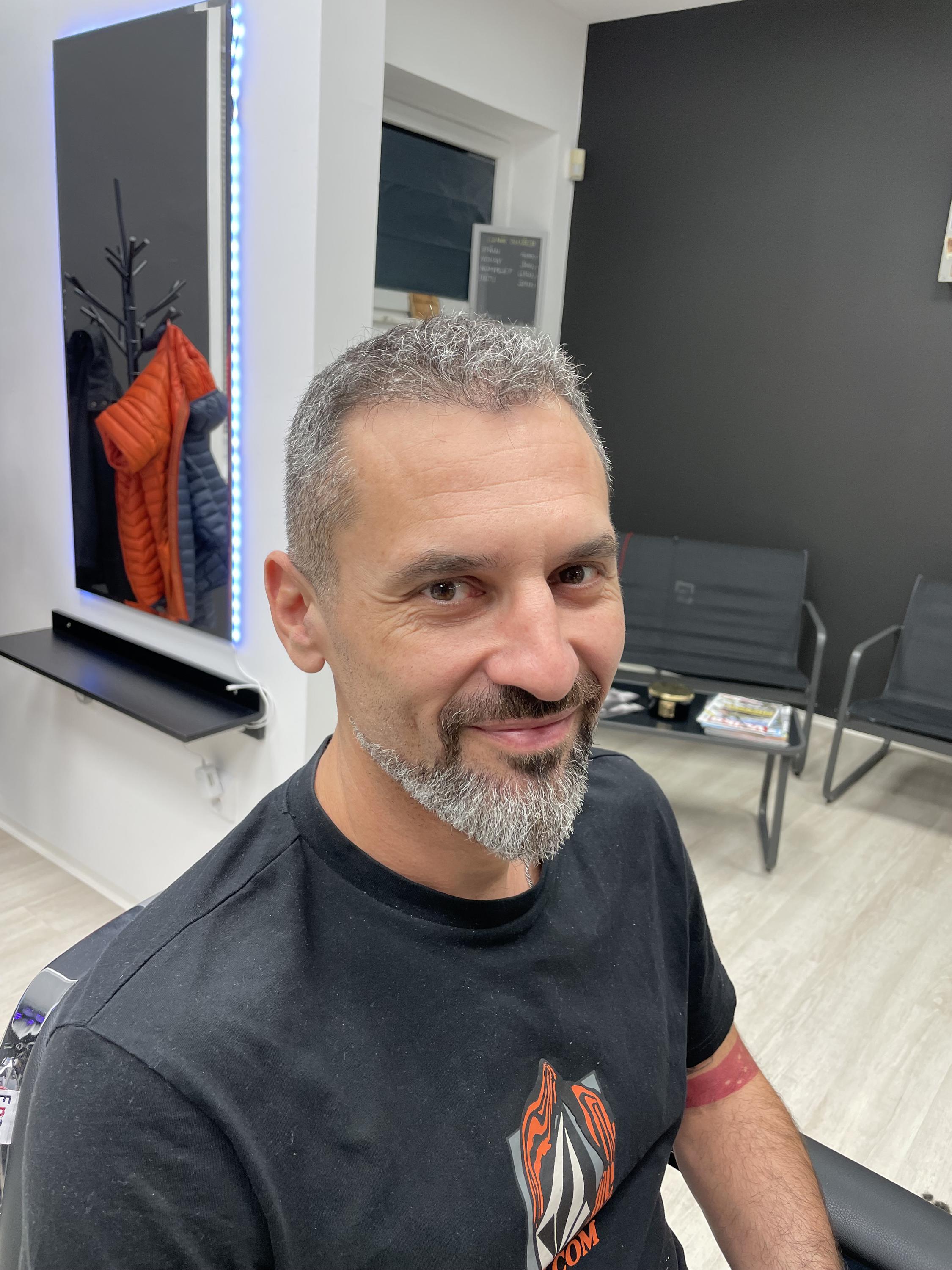 Mystery Barber`s foto 5