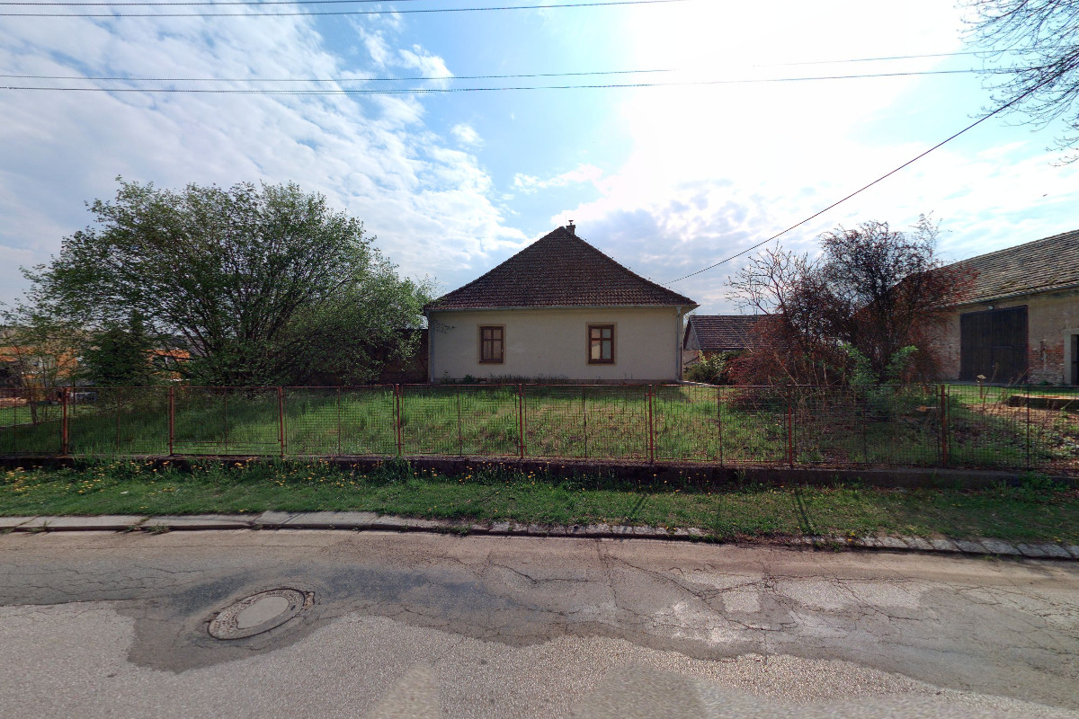 Římskokatolická farnost Lochenice