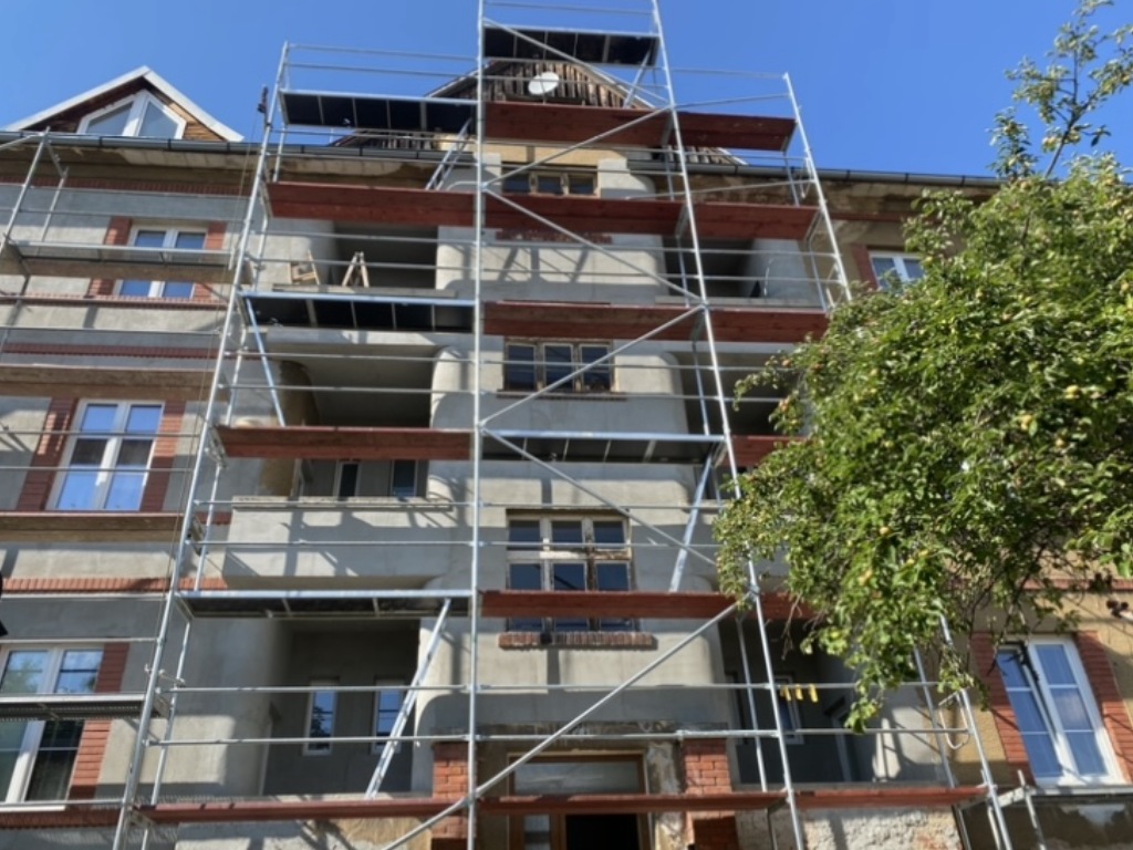 Kadlec - výškové práce, pronájem plošiny a lešení foto 4