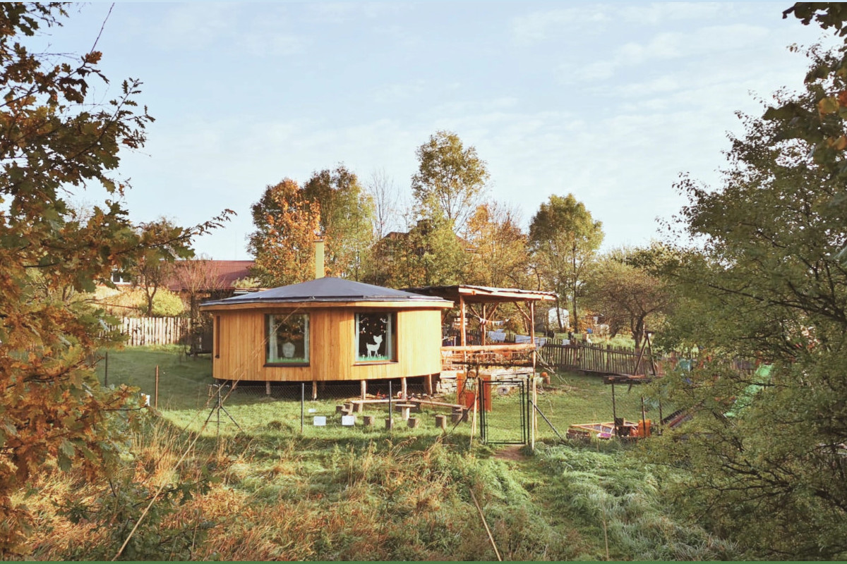 Přírodní stavění