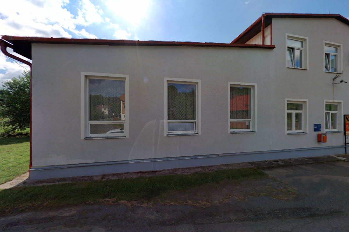 Třemešné - obecní úřad foto 2