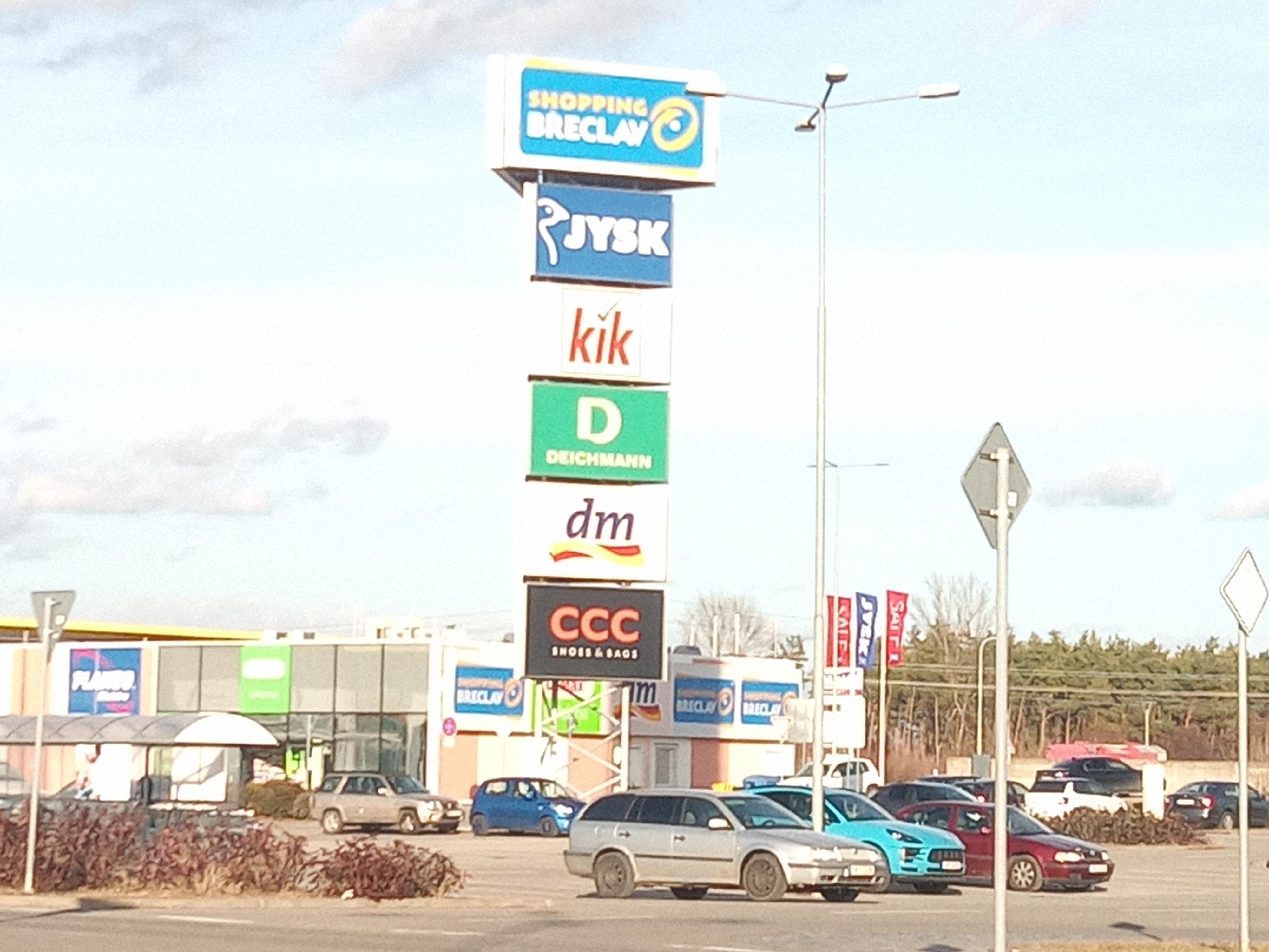 AVENTIN Shopping Břeclav foto 2