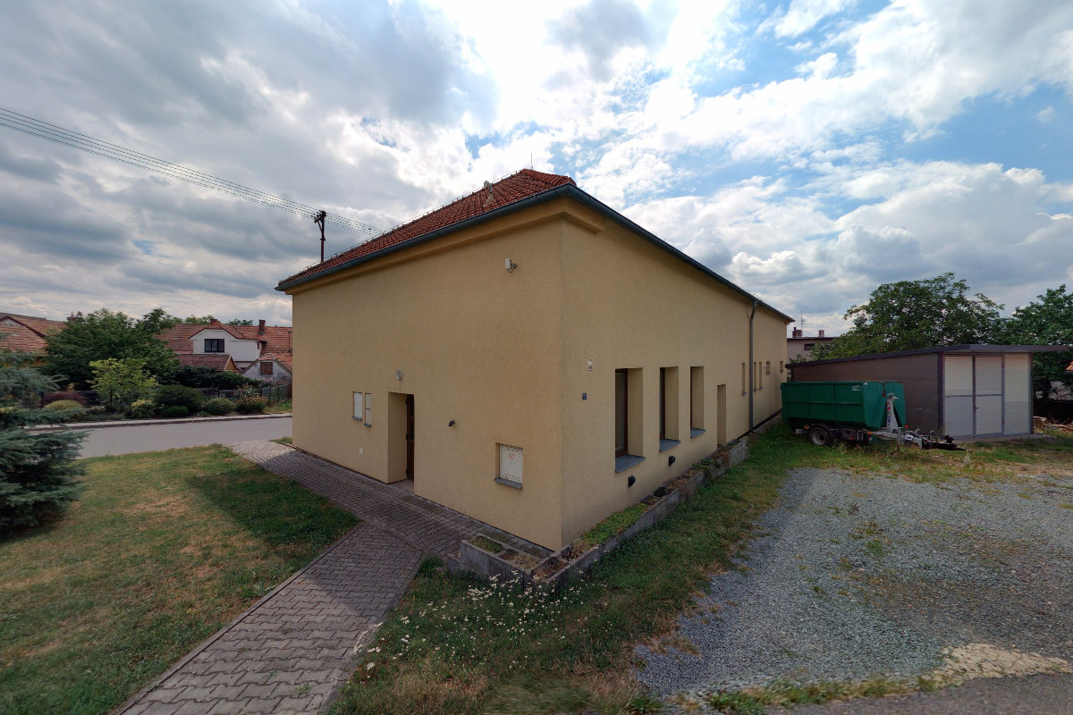 Chýšť - obecní úřad foto 3