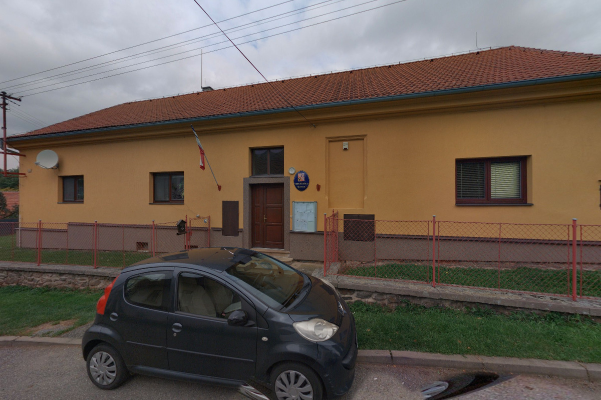 Skryje - obecní úřad