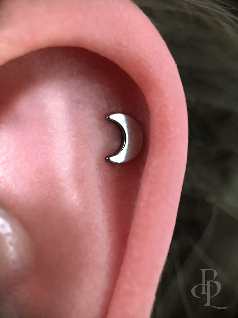 Black Lotus Piercing Studio foto 6