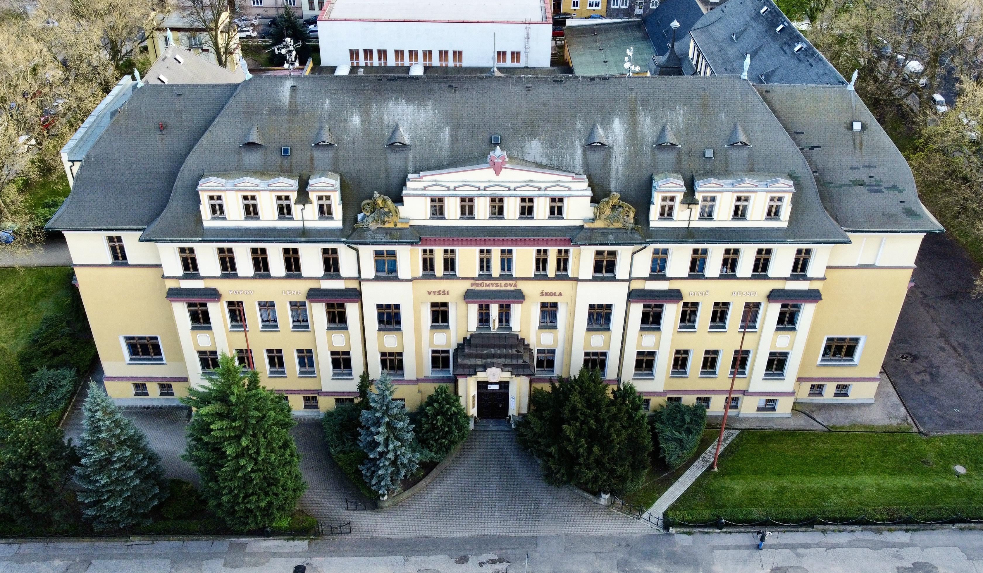 Střední průmyslová škola a Vyšší odborná škola, Chomutov foto 3