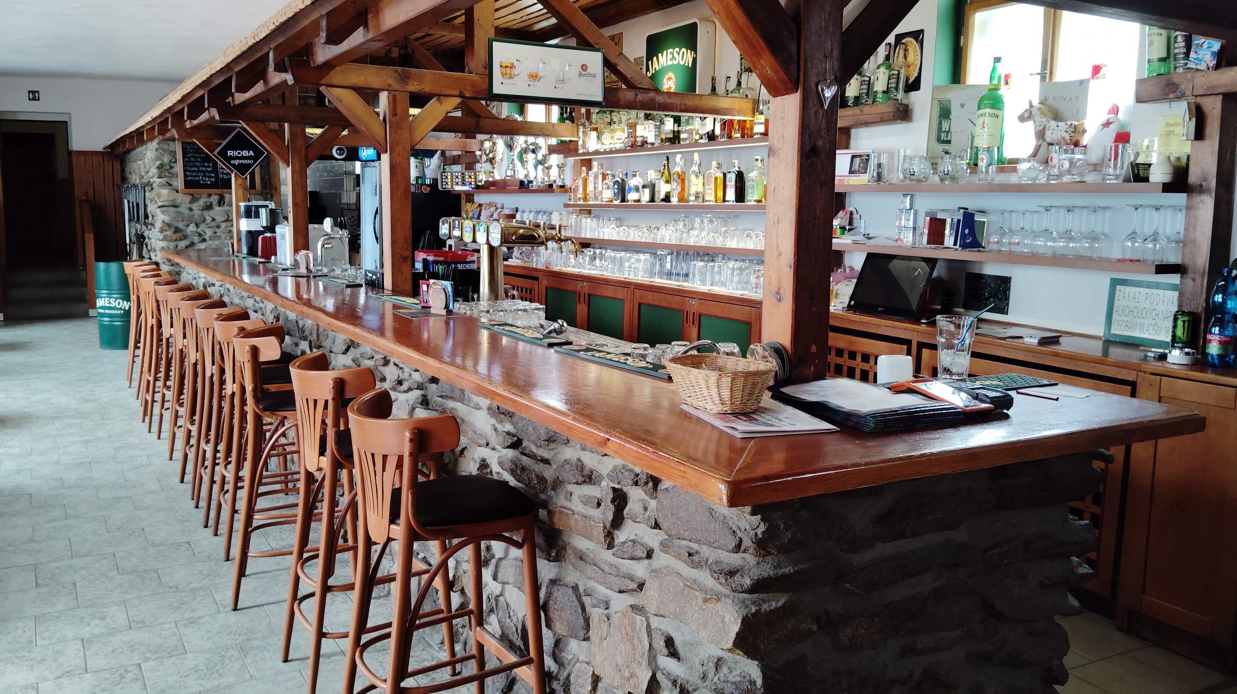 Plzeňská restaurace U Kapra foto 4