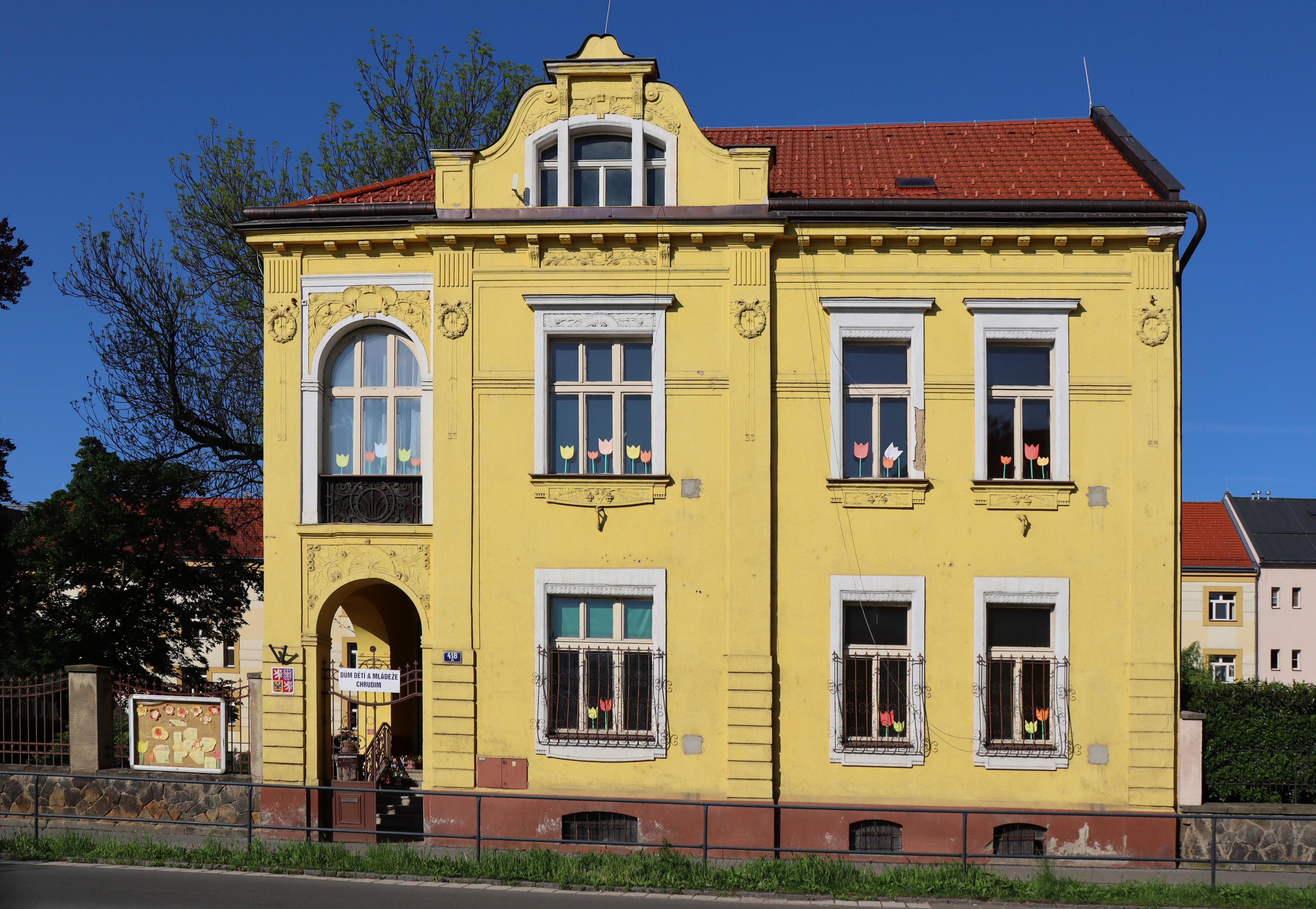 Dům dětí a mládeže Chrudim foto 2