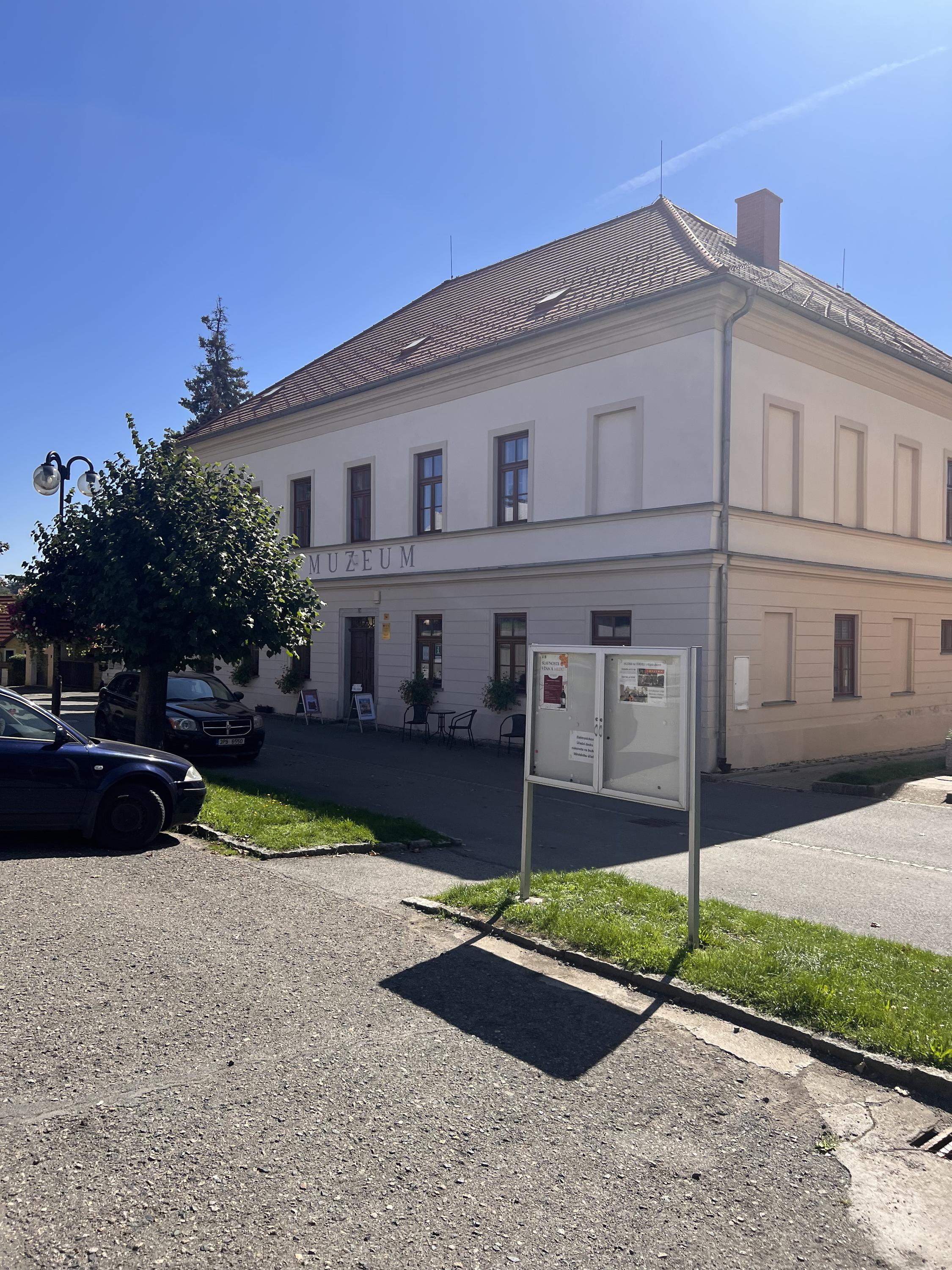 Regionální muzeum Kladrubska