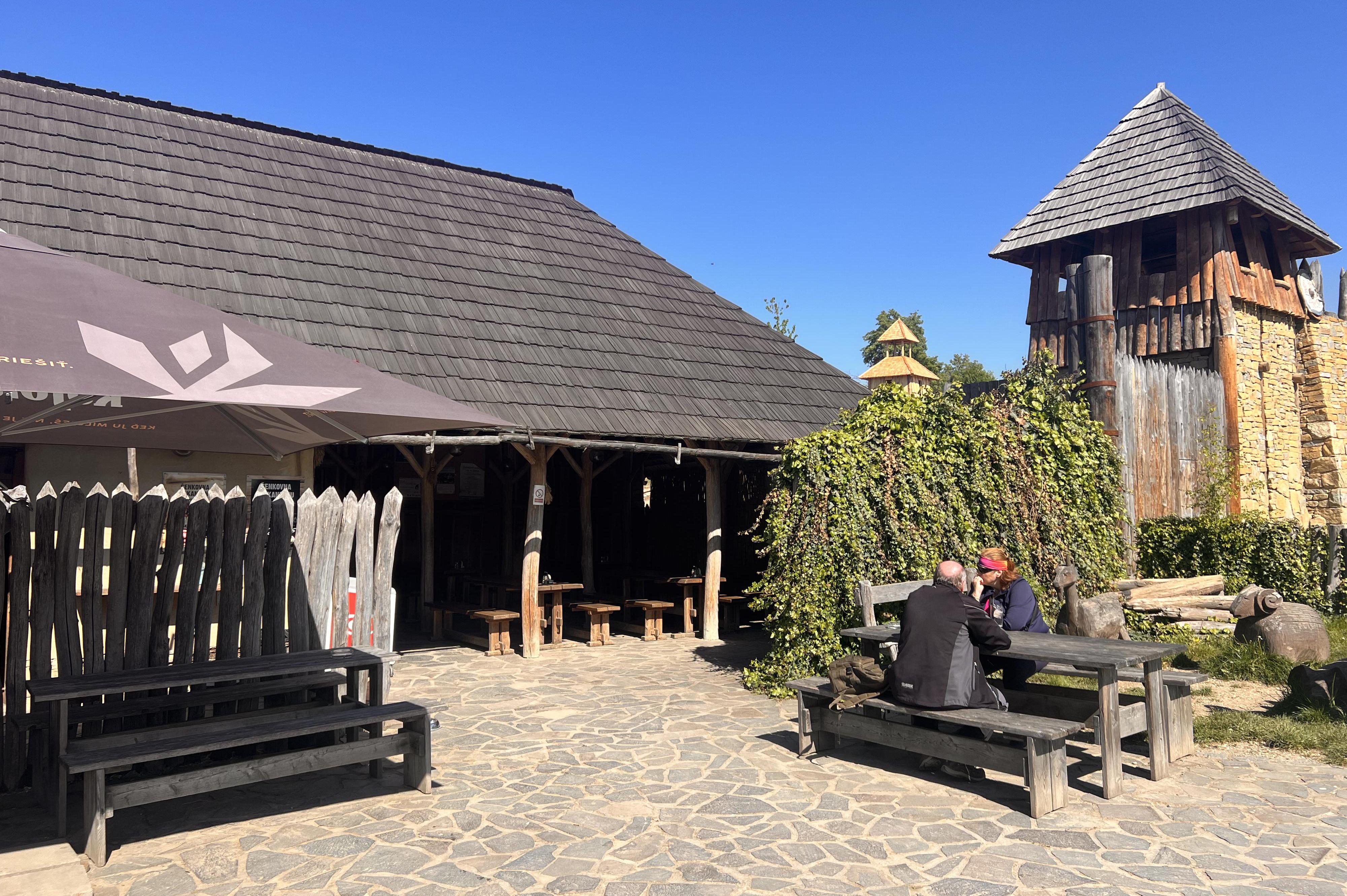 Šenkovna u skanzenu